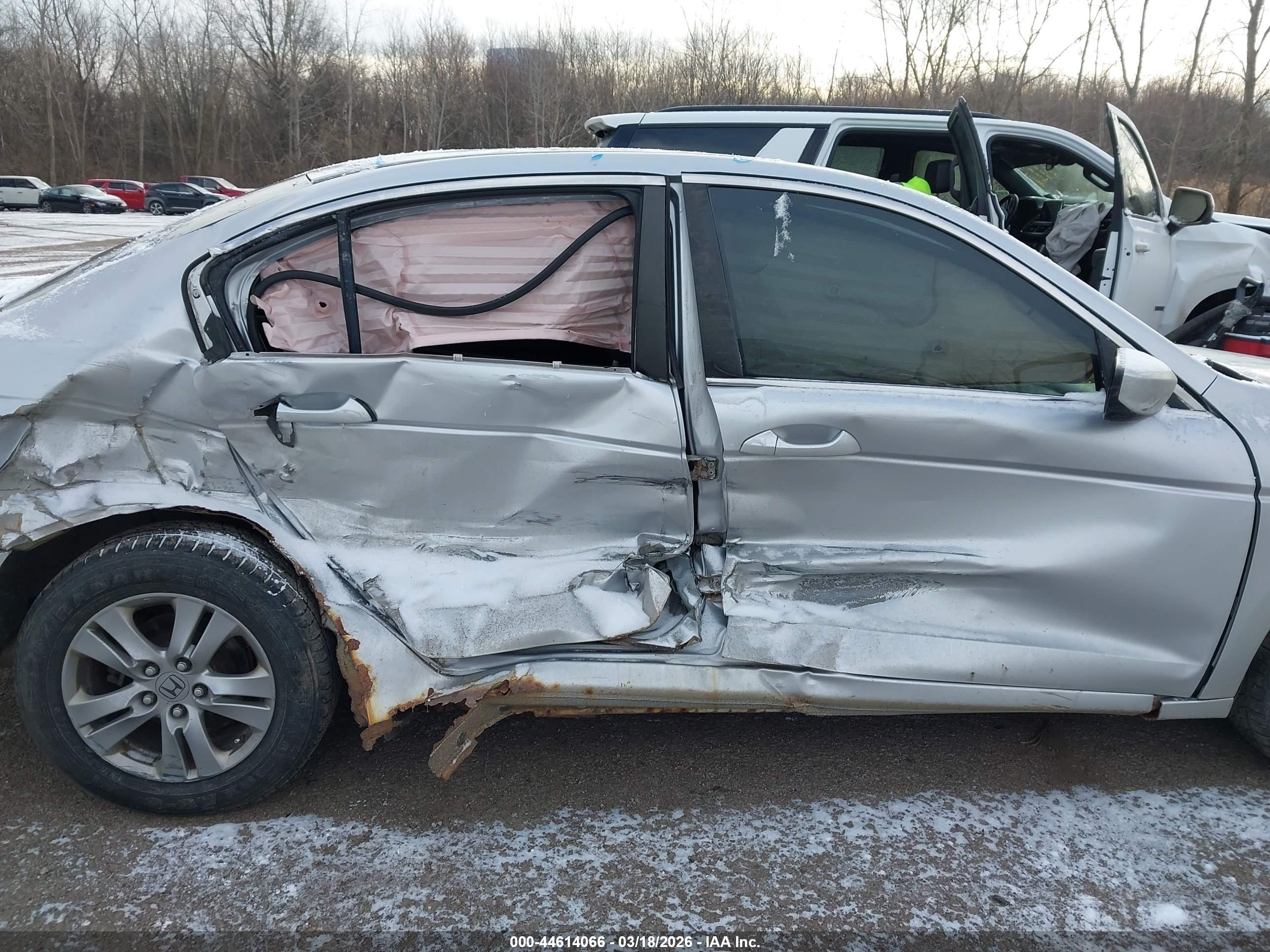 HONDA ACCORD image 6