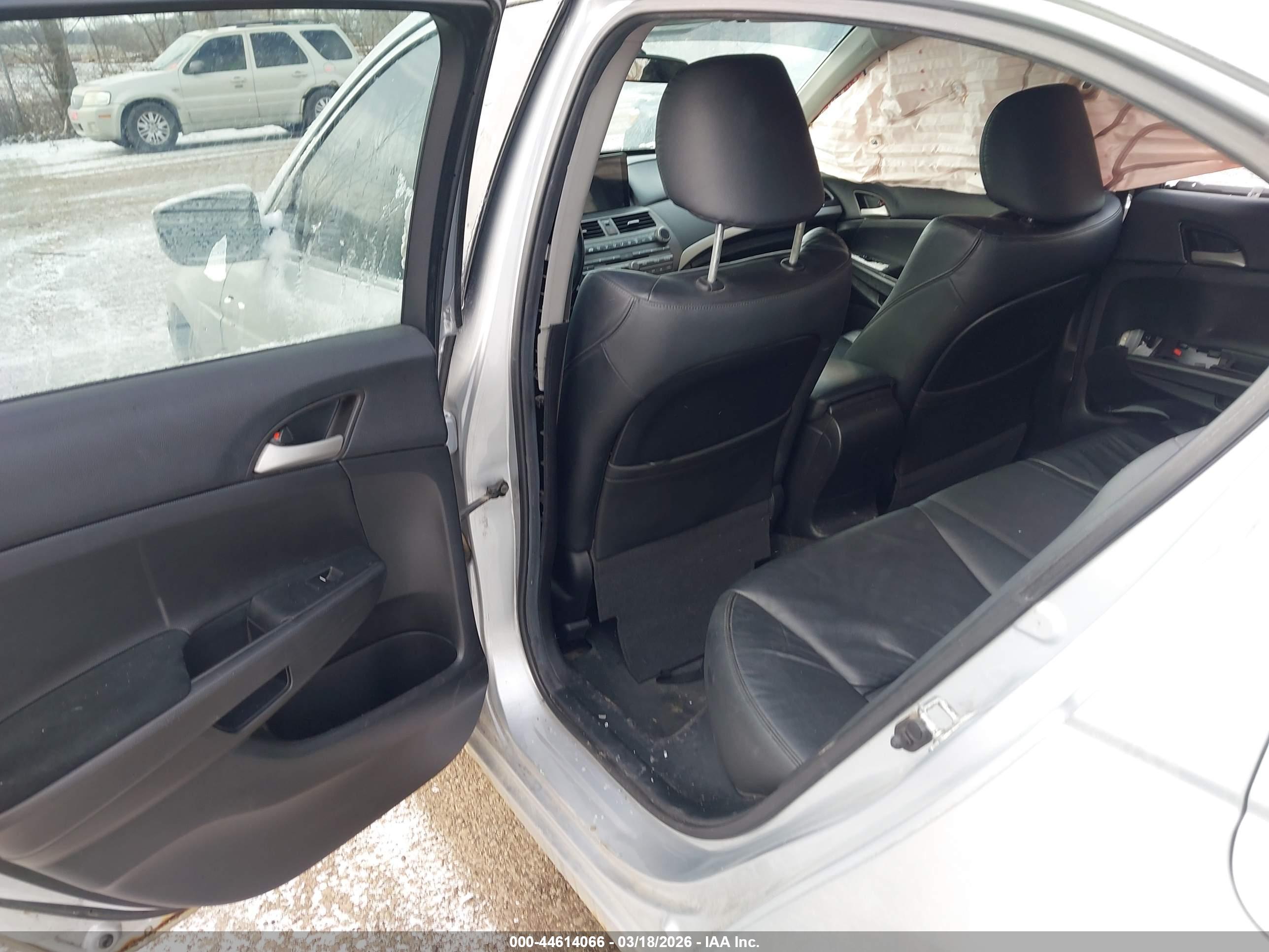 HONDA ACCORD image 8