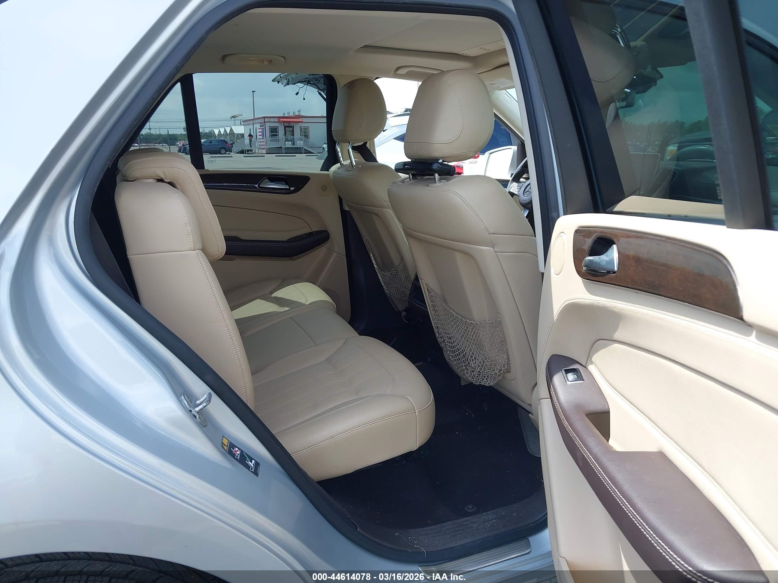 MERCEDES-BENZ GLE image 8