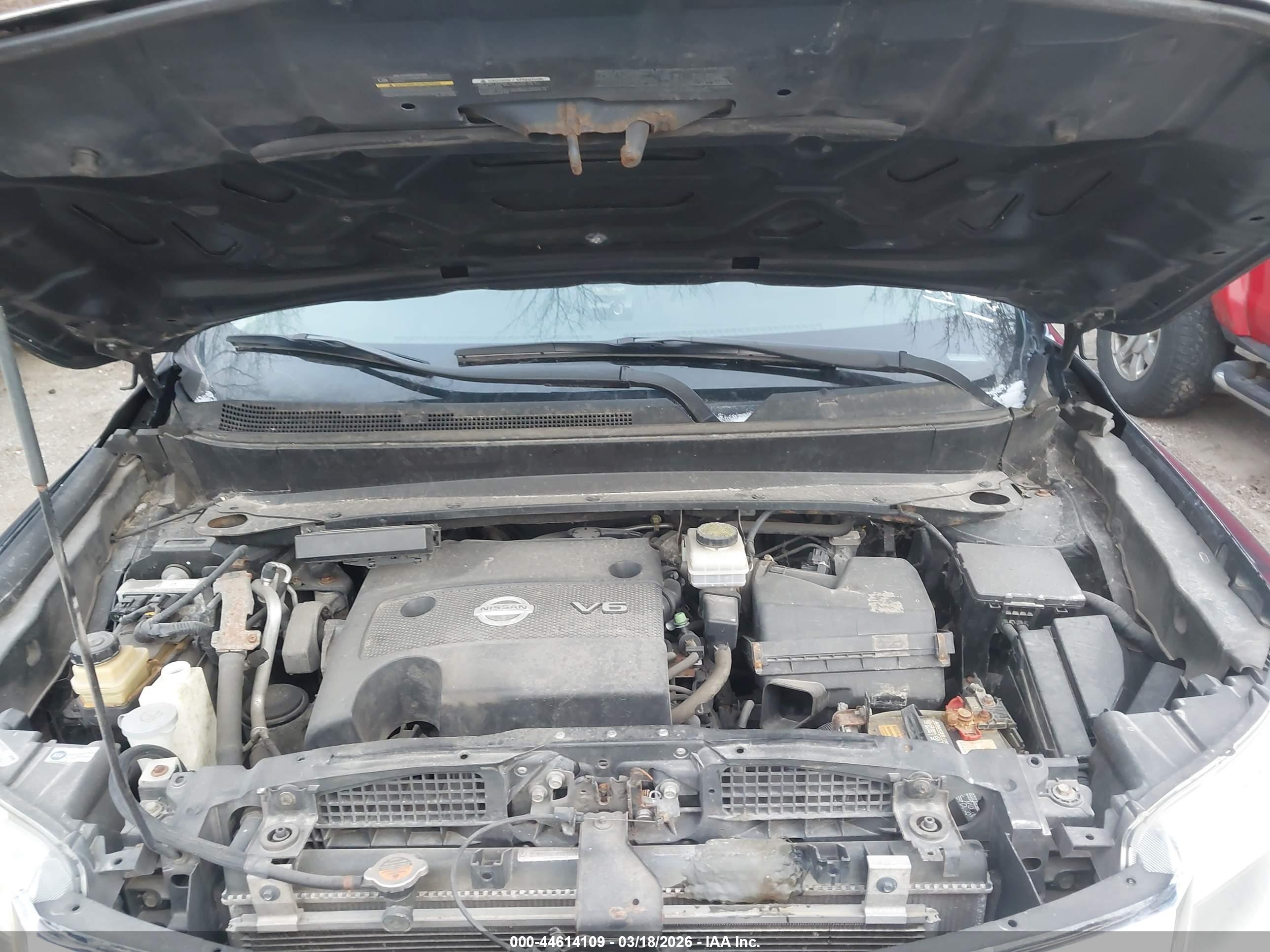 NISSAN PATHFINDER image 10