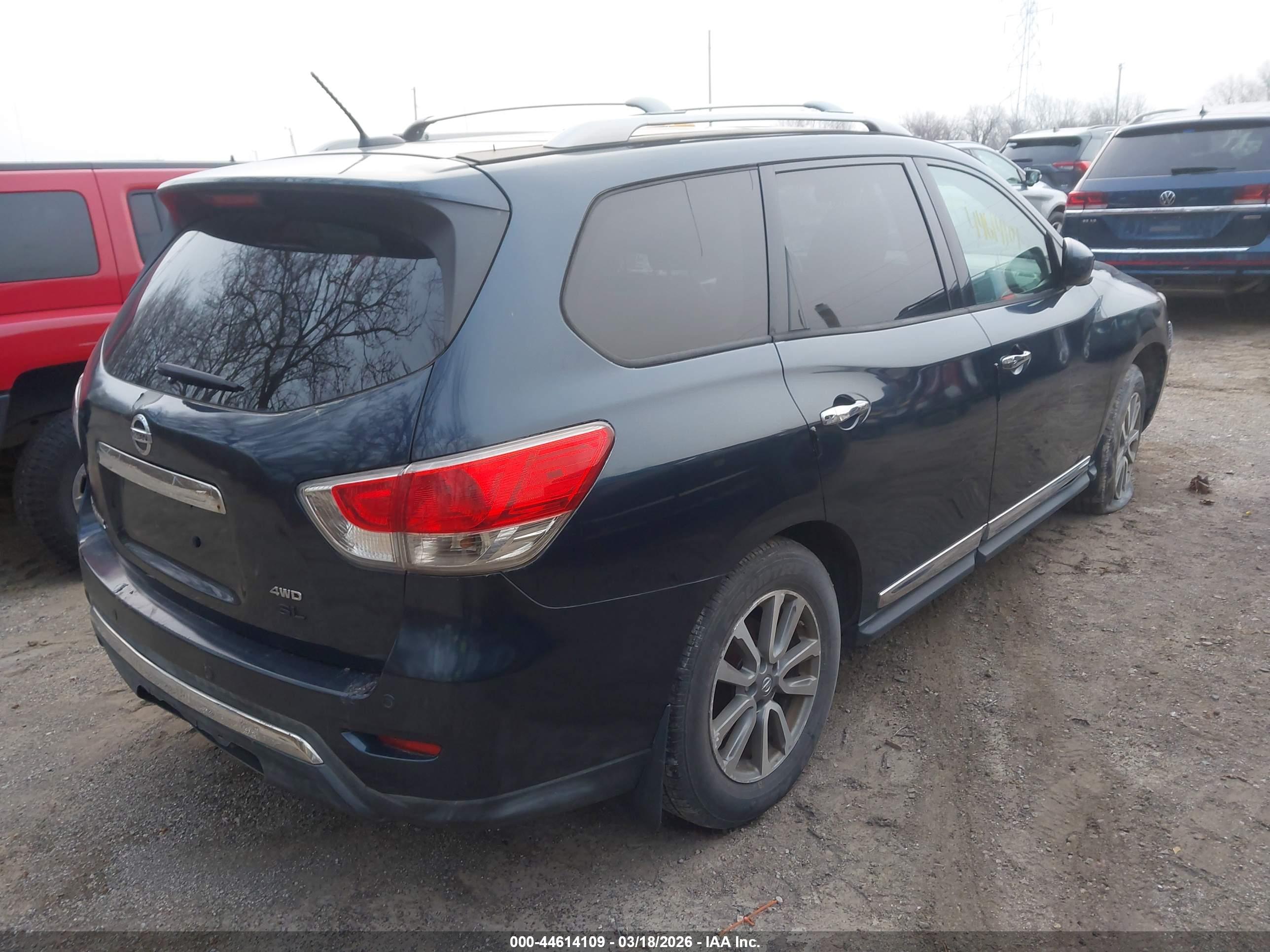 NISSAN PATHFINDER image 4
