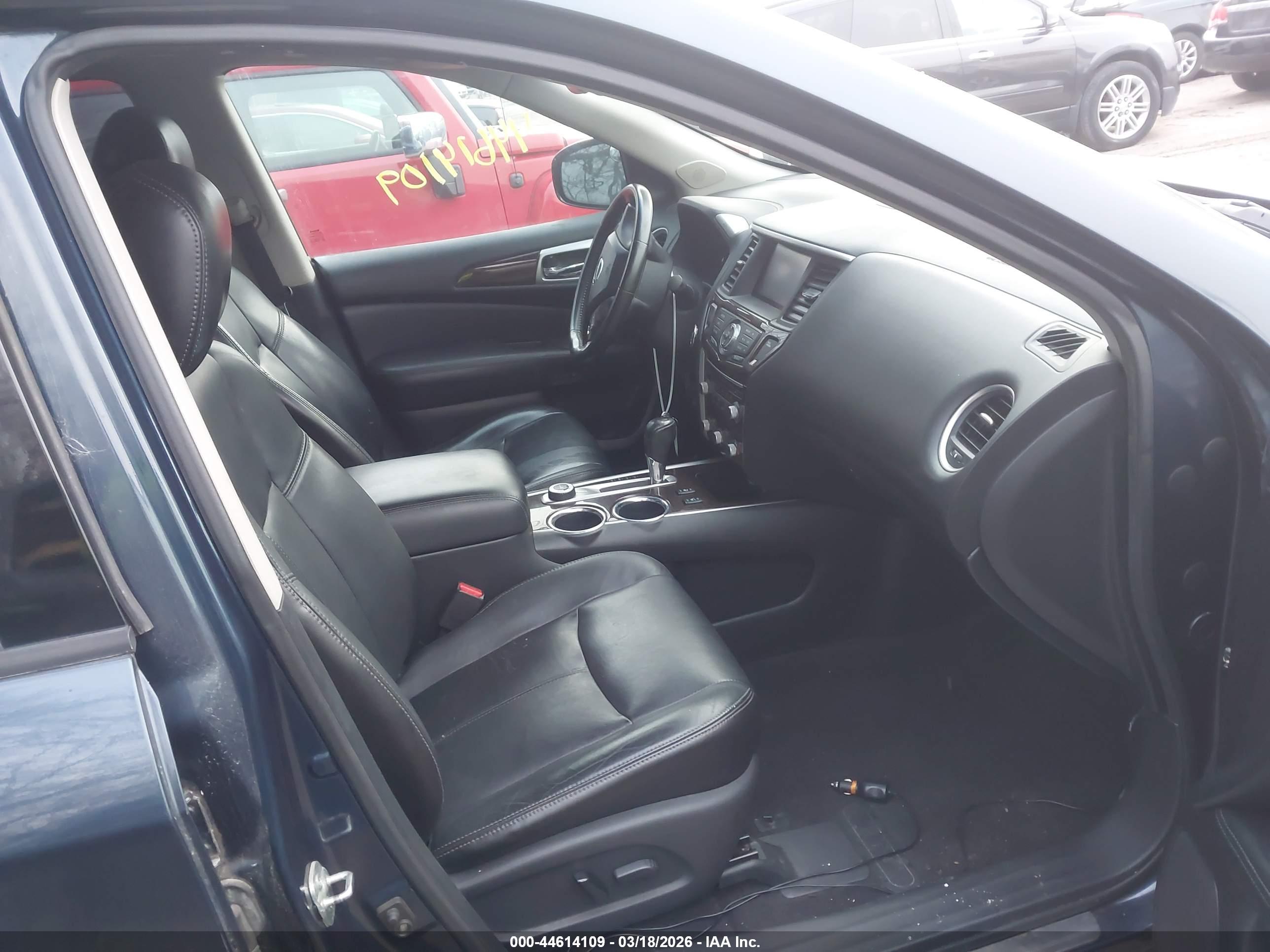 NISSAN PATHFINDER image 5