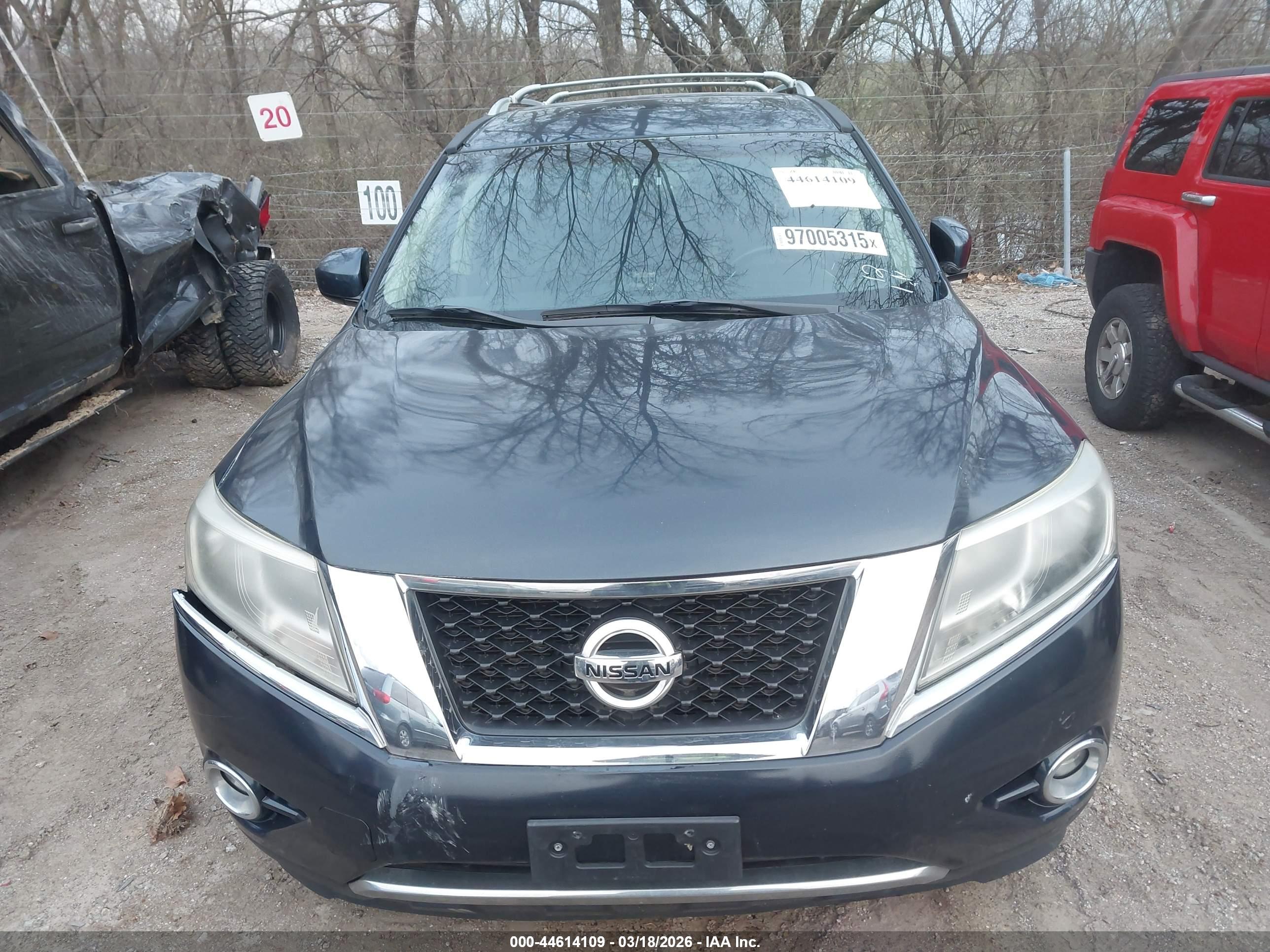 NISSAN PATHFINDER image 6