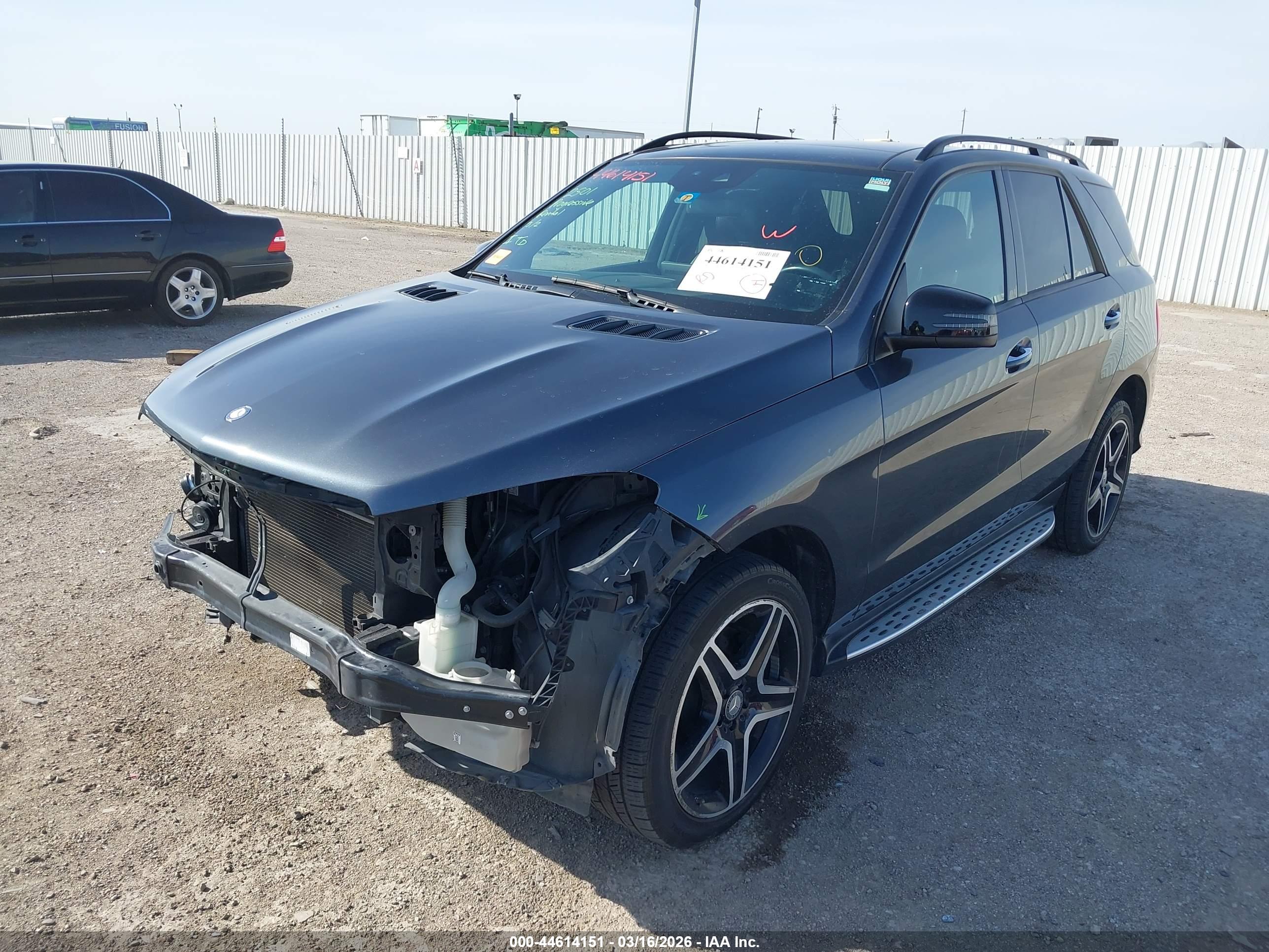 MERCEDES-BENZ GLE image 2