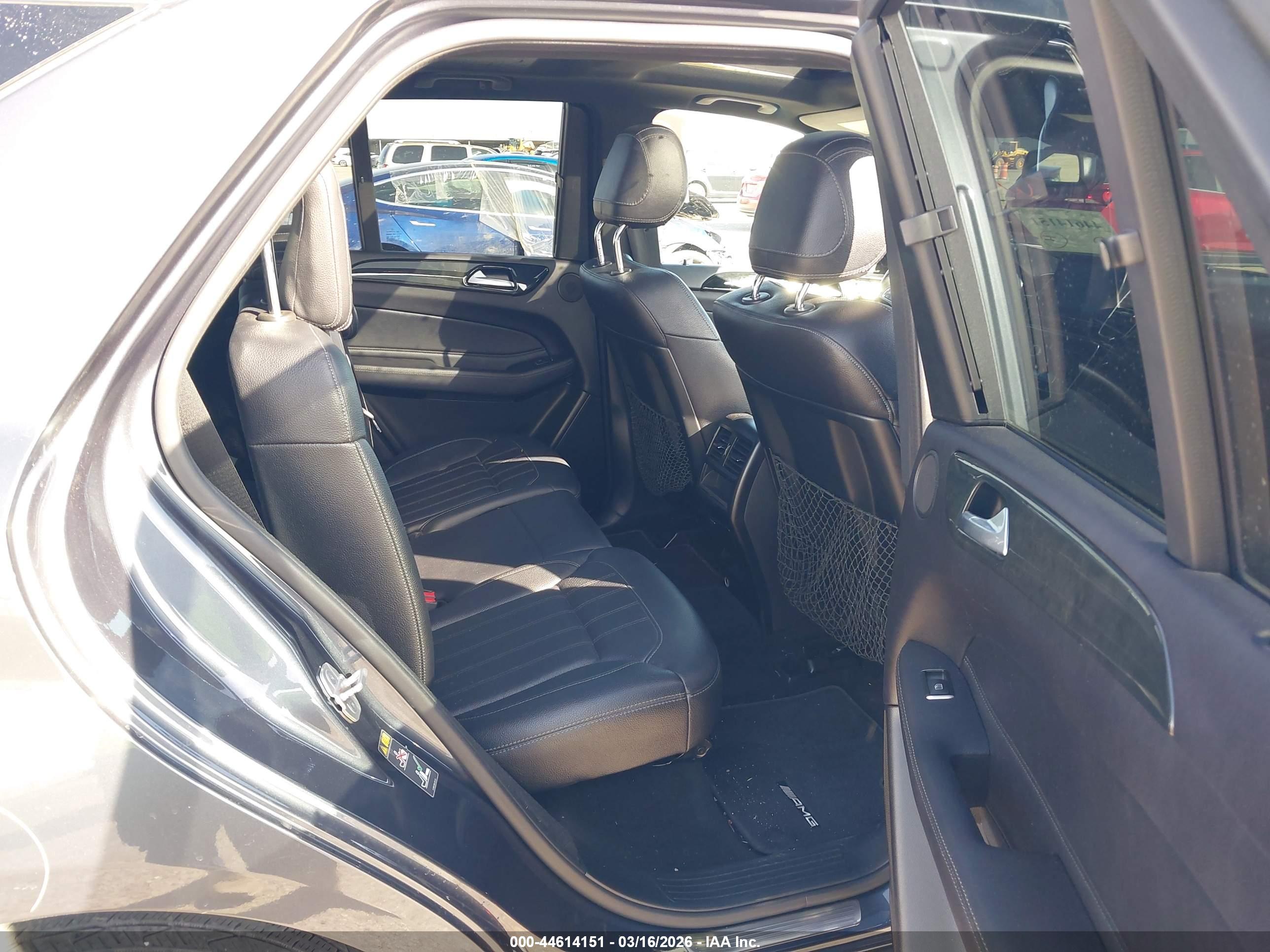 MERCEDES-BENZ GLE image 8
