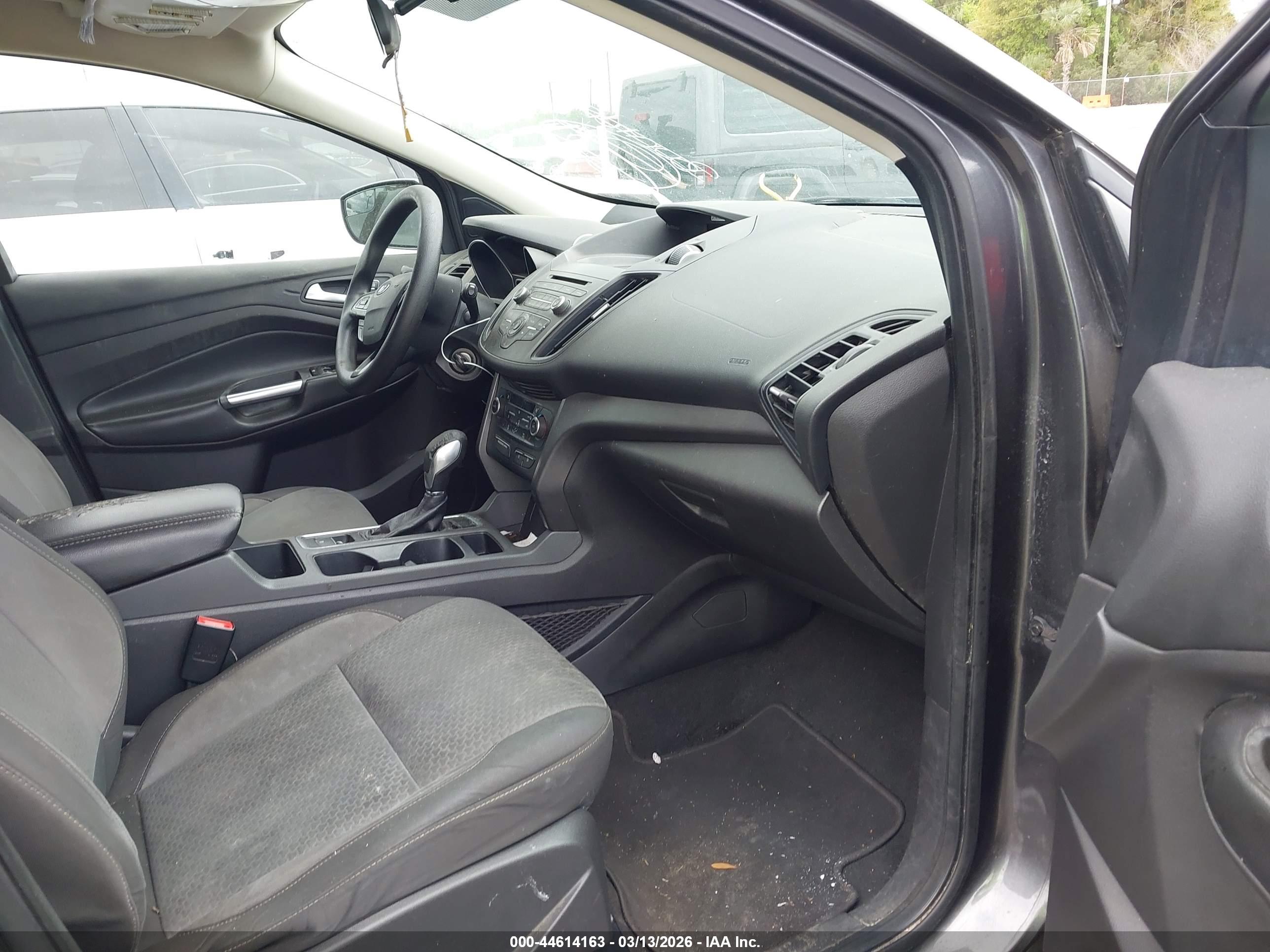 FORD ESCAPE image 5