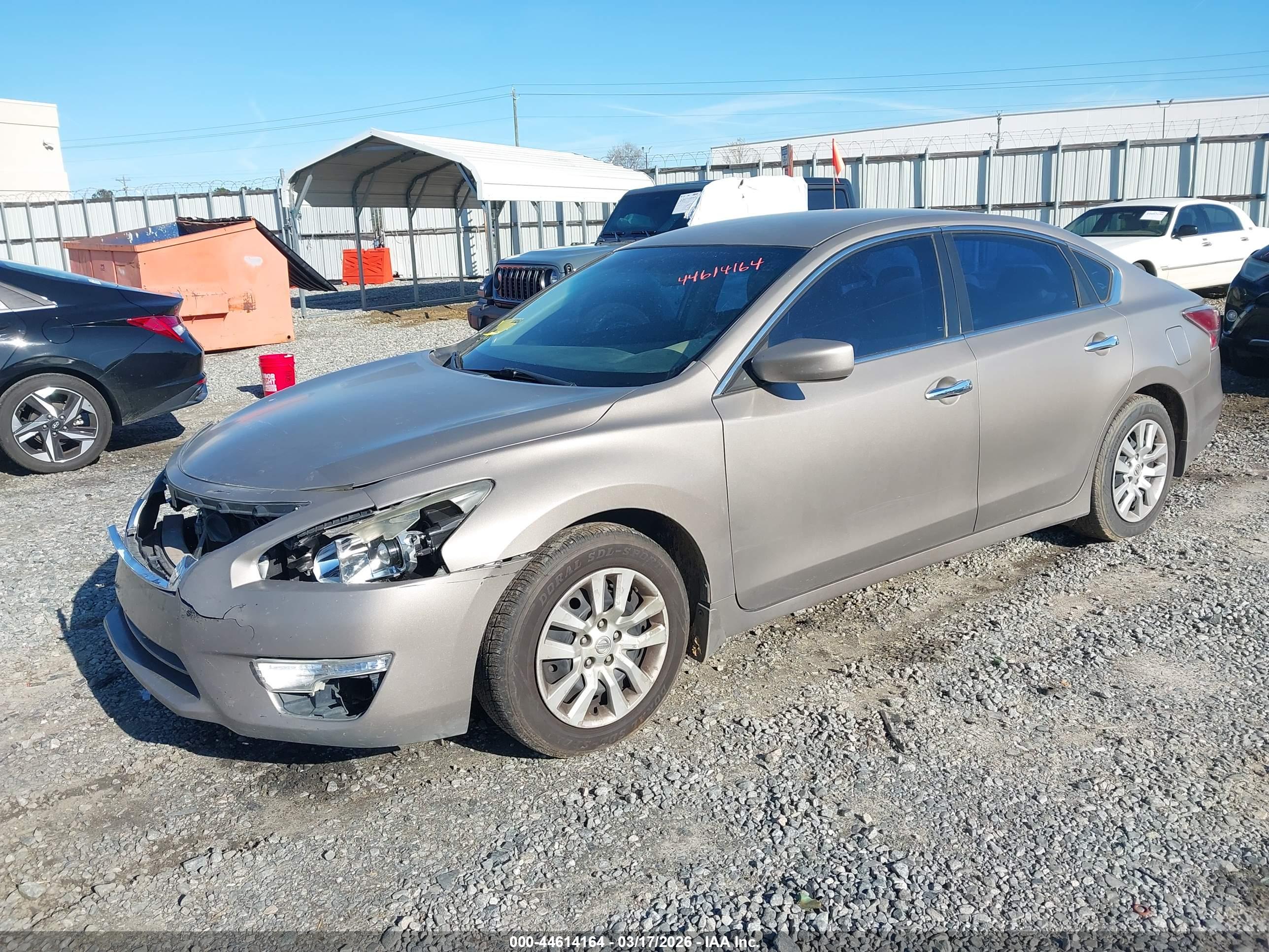NISSAN ALTIMA image 2