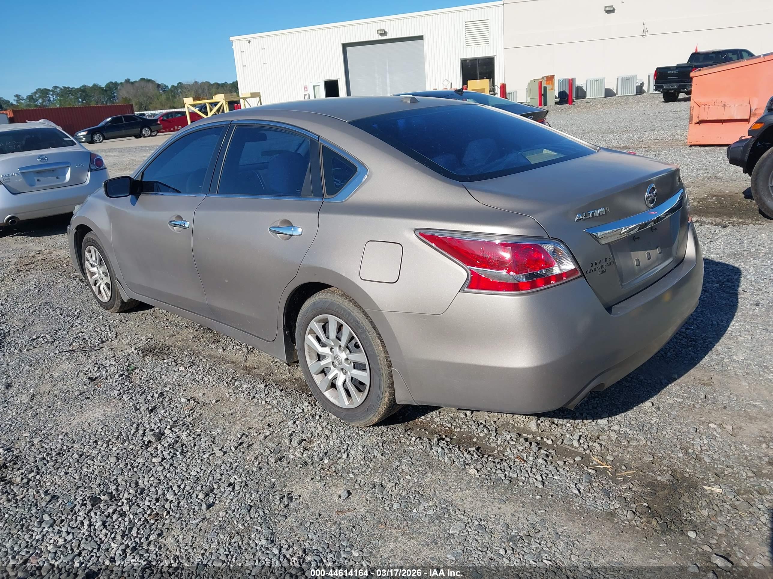 NISSAN ALTIMA image 3