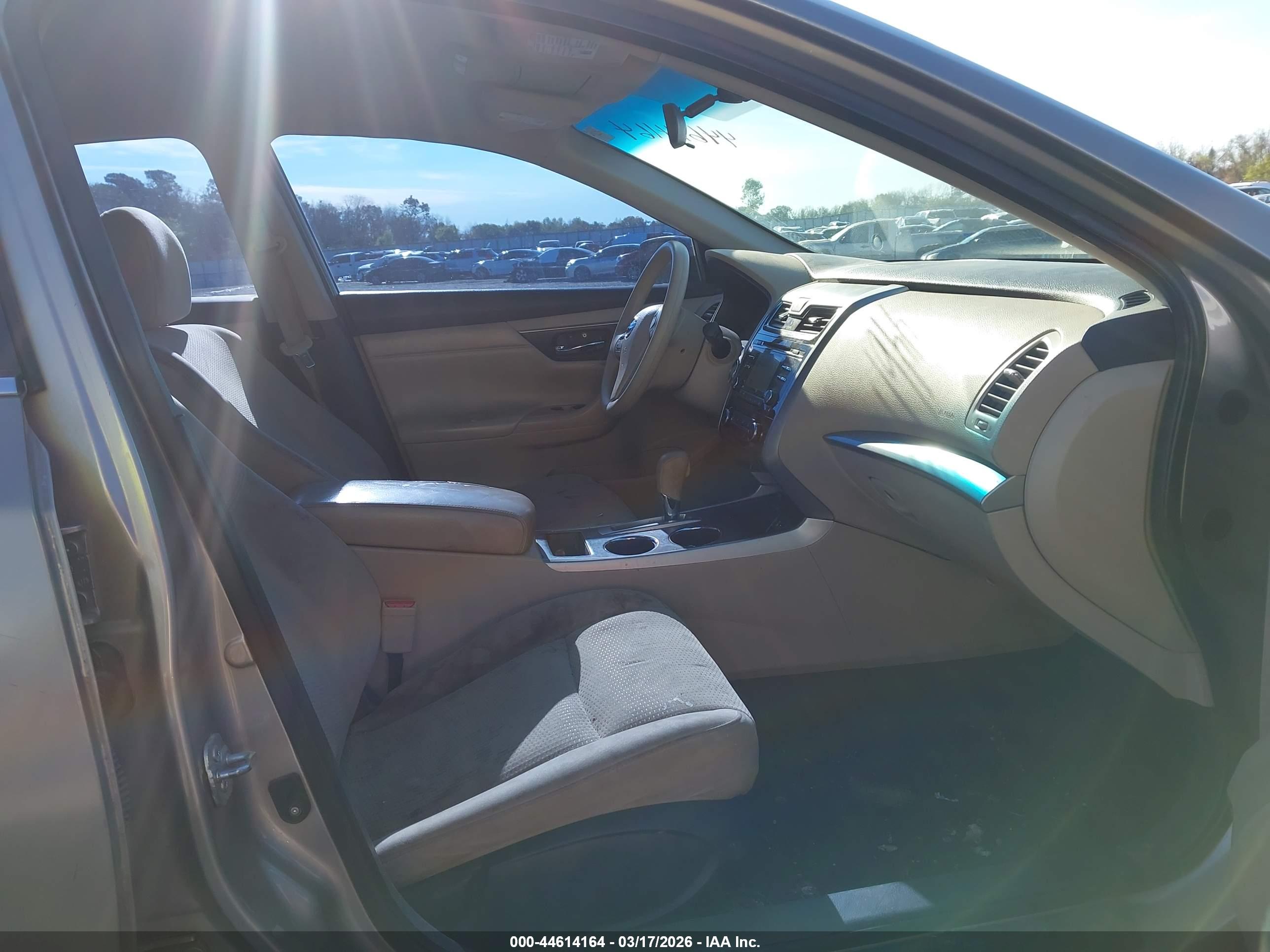 NISSAN ALTIMA image 5