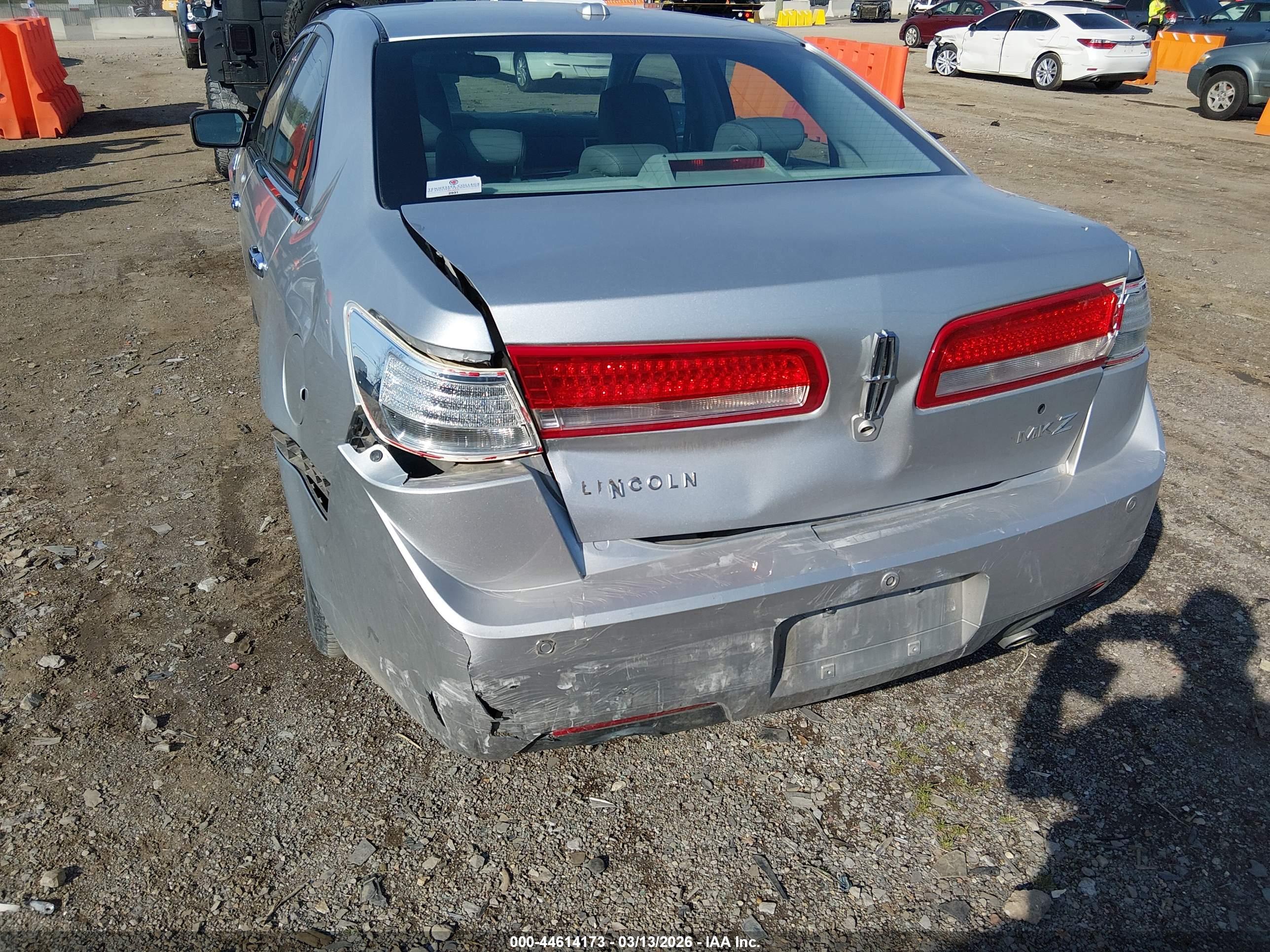 LINCOLN MKZ image 6