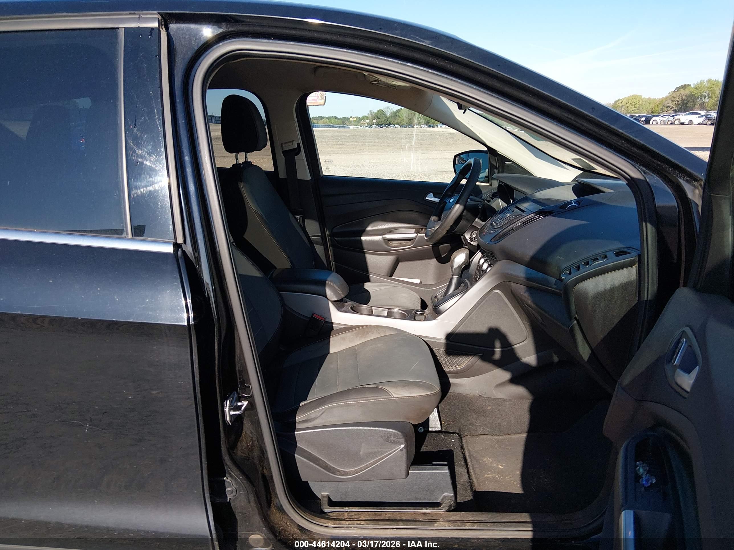 FORD ESCAPE image 5