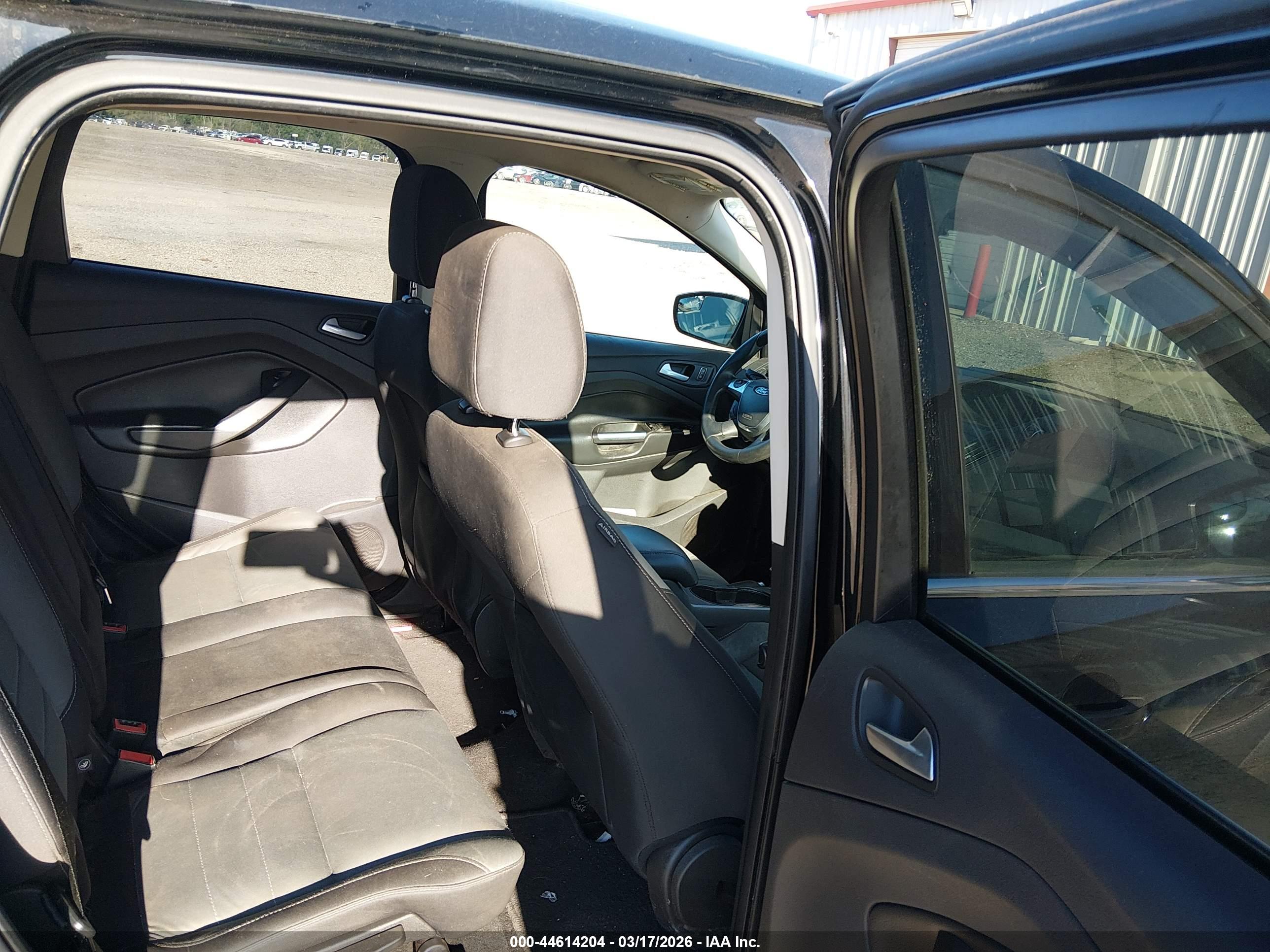 FORD ESCAPE image 8