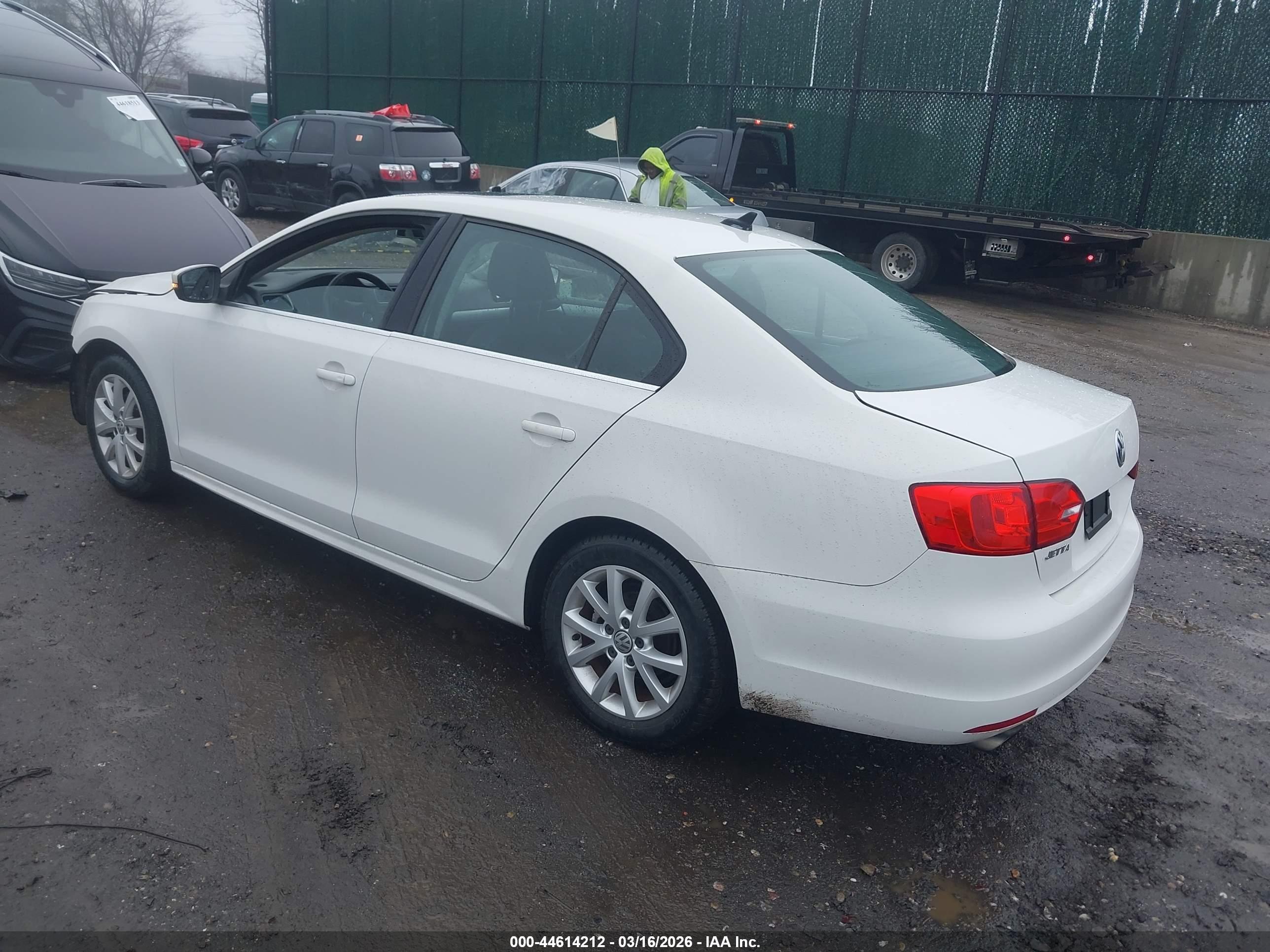 VOLKSWAGEN JETTA image 3
