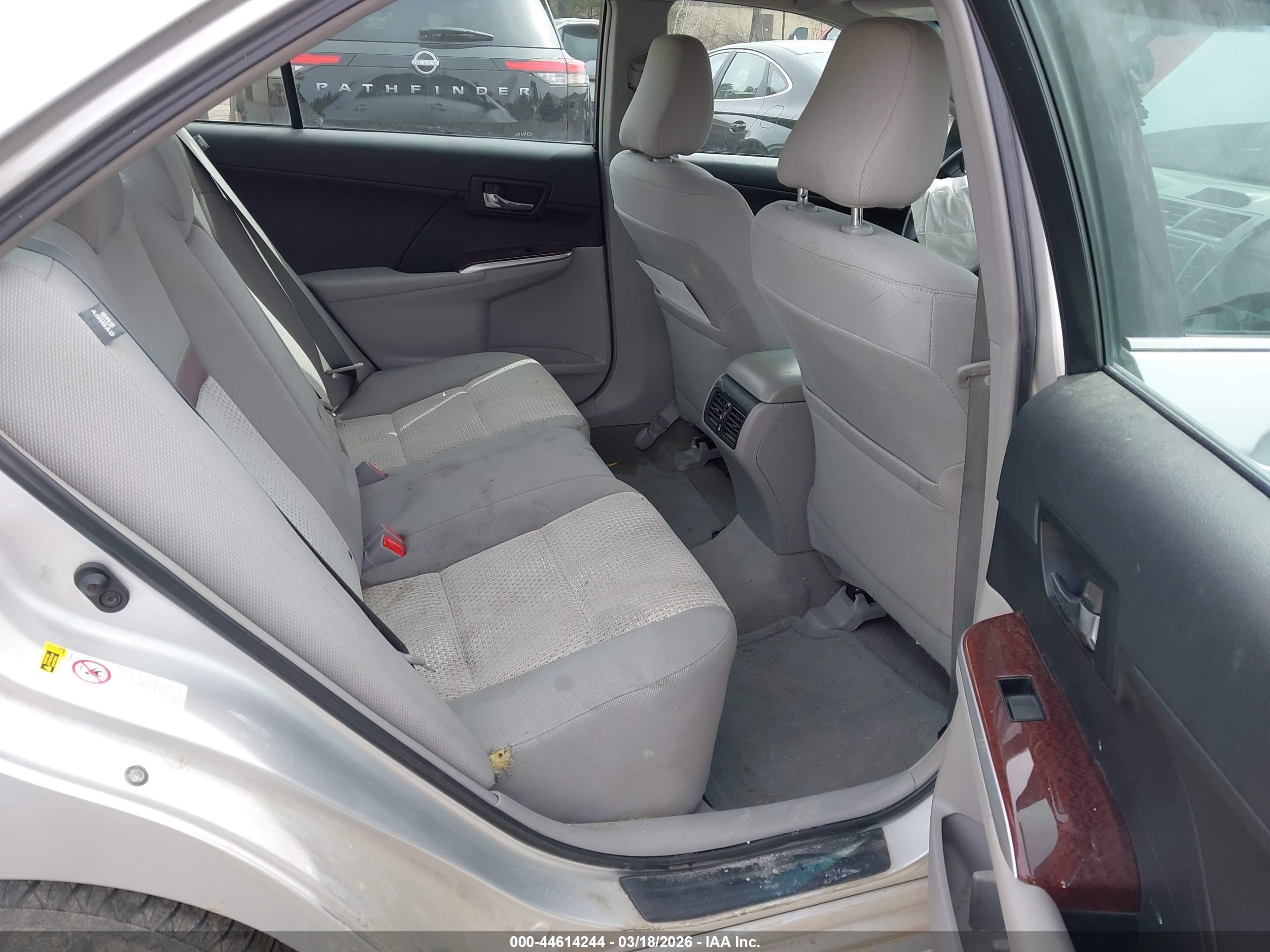 TOYOTA CAMRY image 8