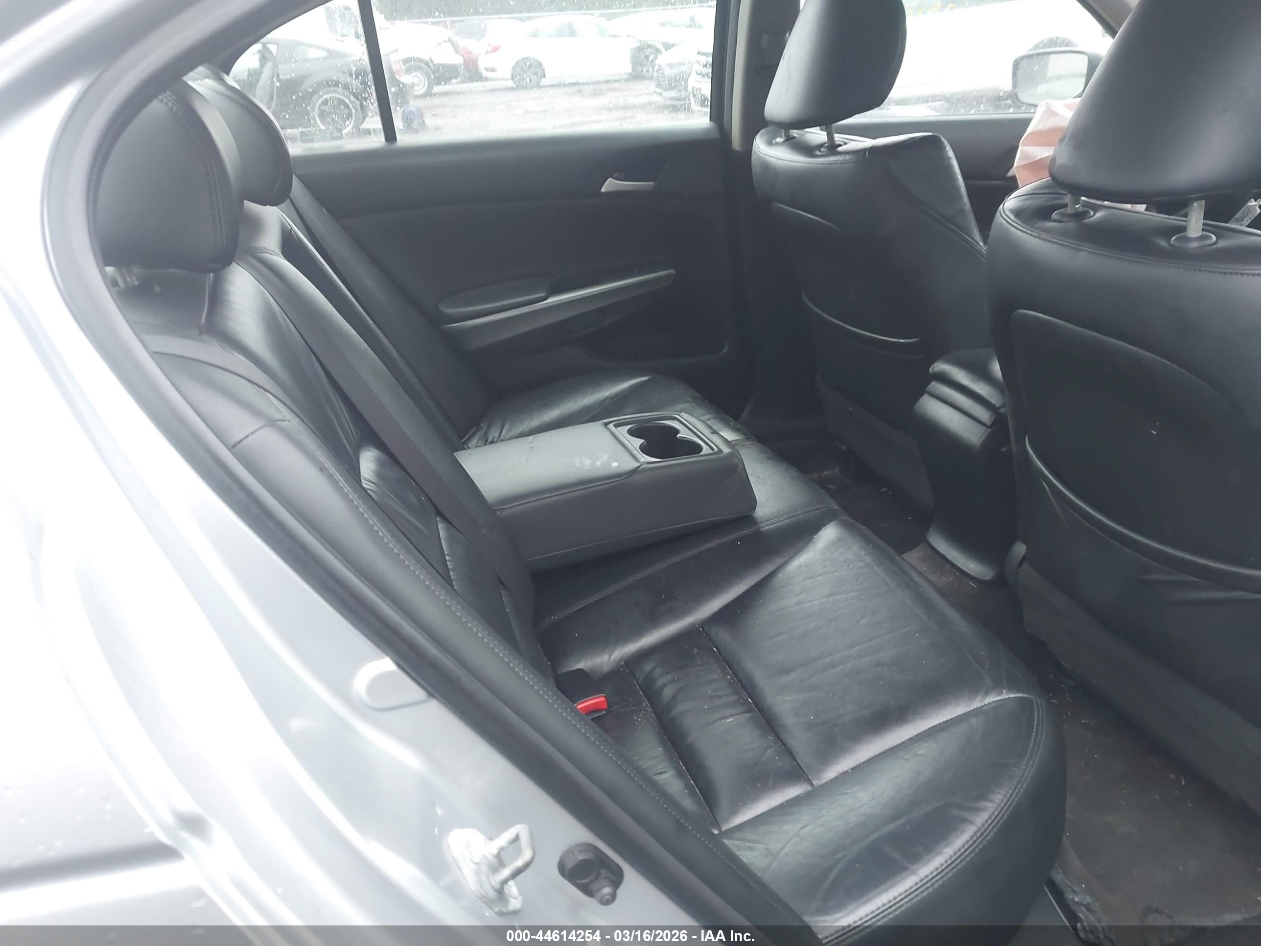 HONDA ACCORD image 8