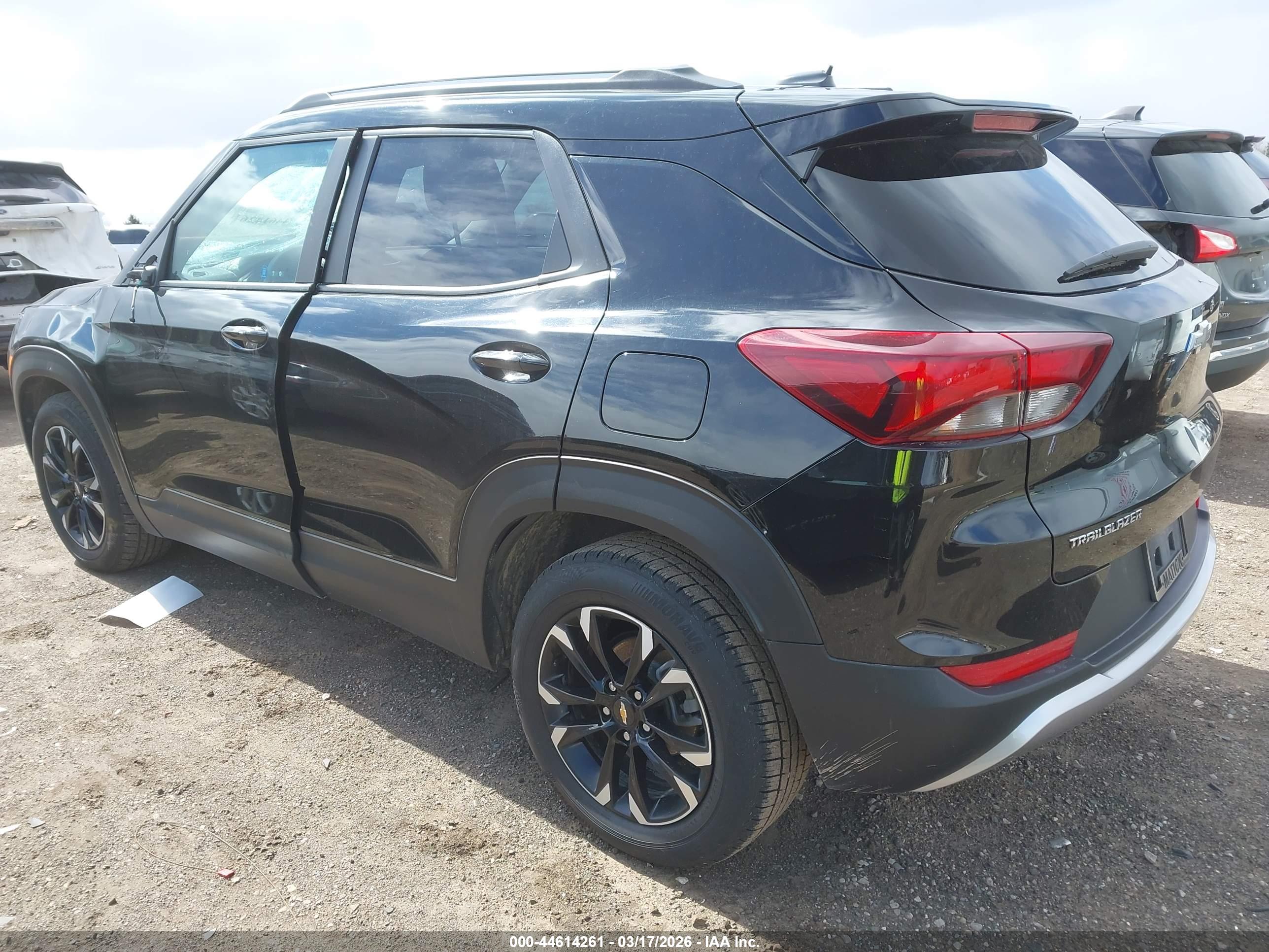 CHEVROLET TRAILBLAZER image 3
