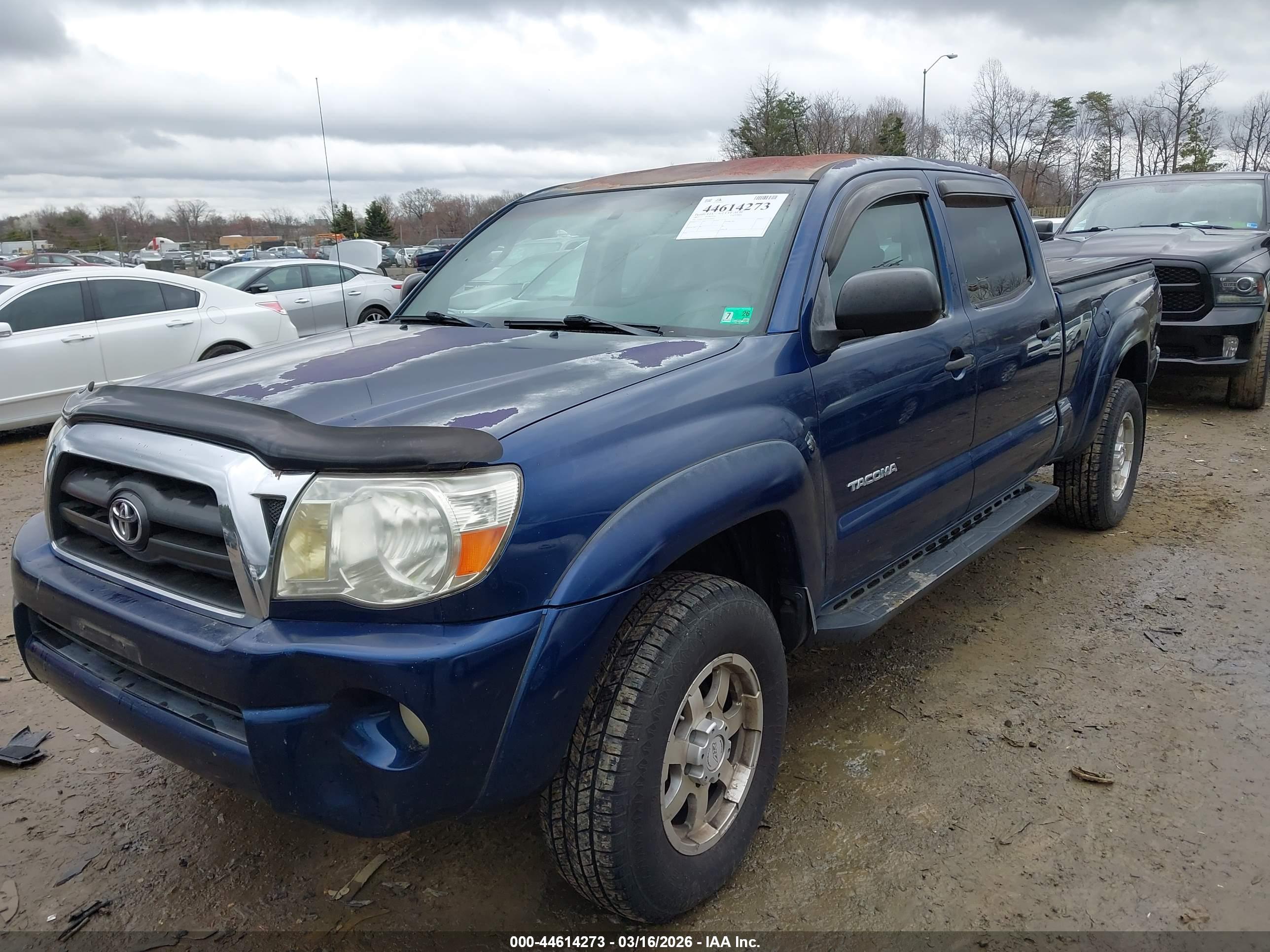 TOYOTA TACOMA image 2