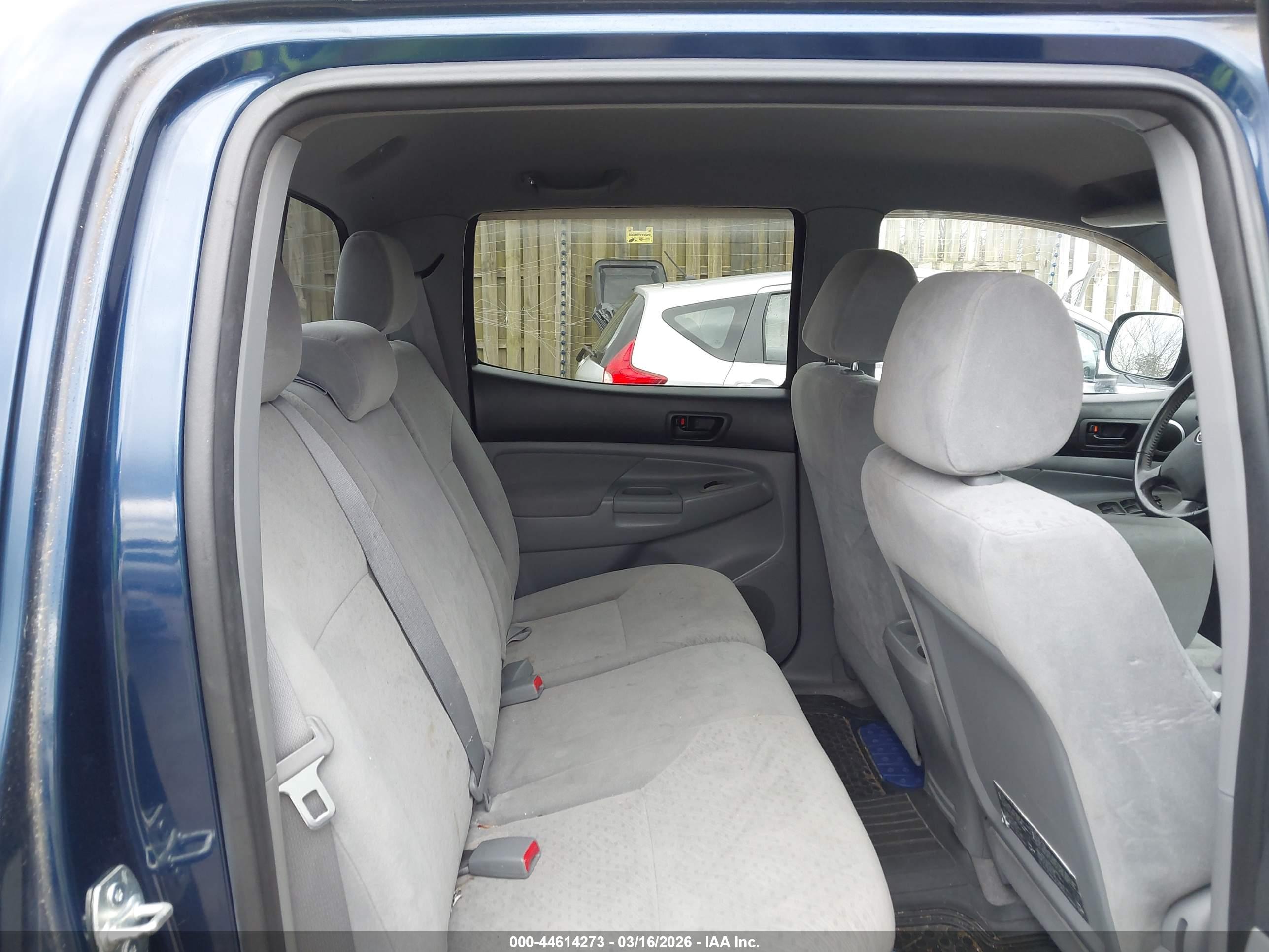 TOYOTA TACOMA image 8