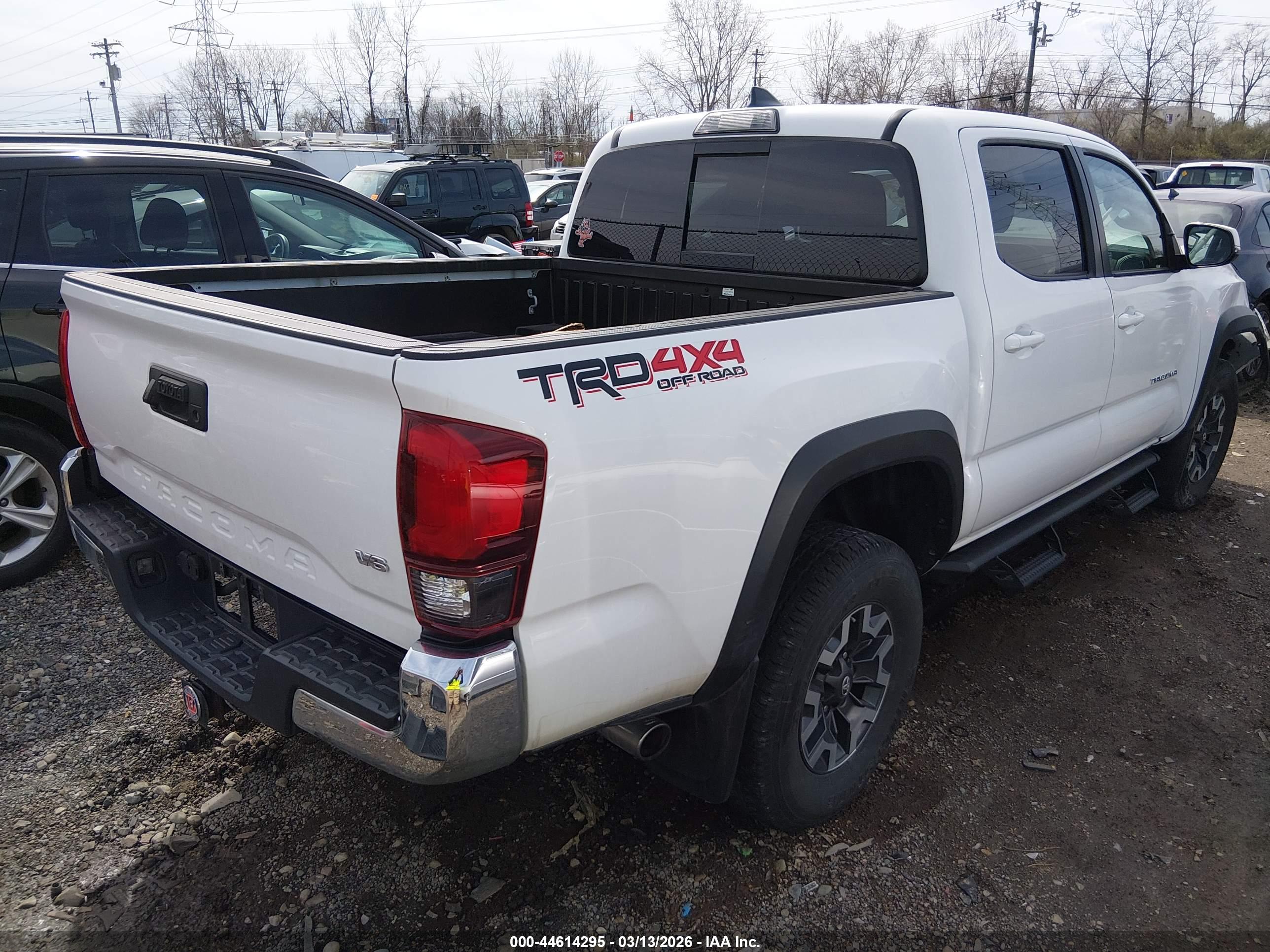 TOYOTA TACOMA image 4