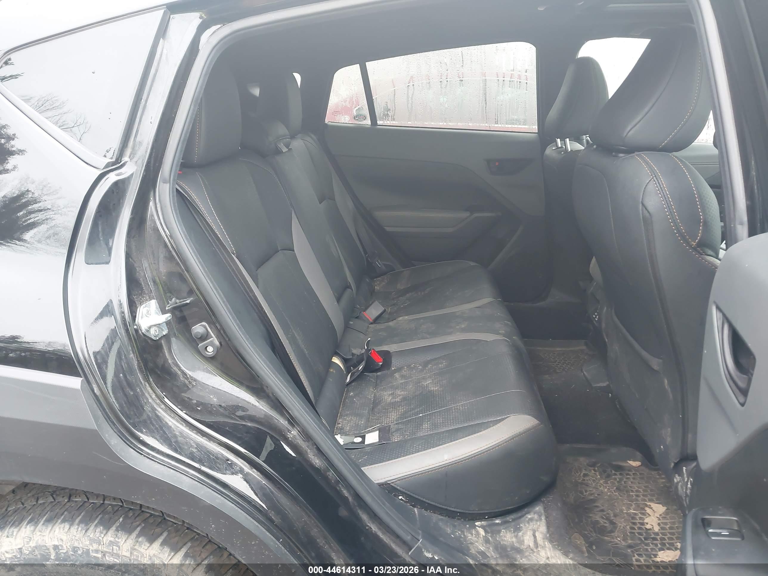 SUBARU CROSSTREK image 8