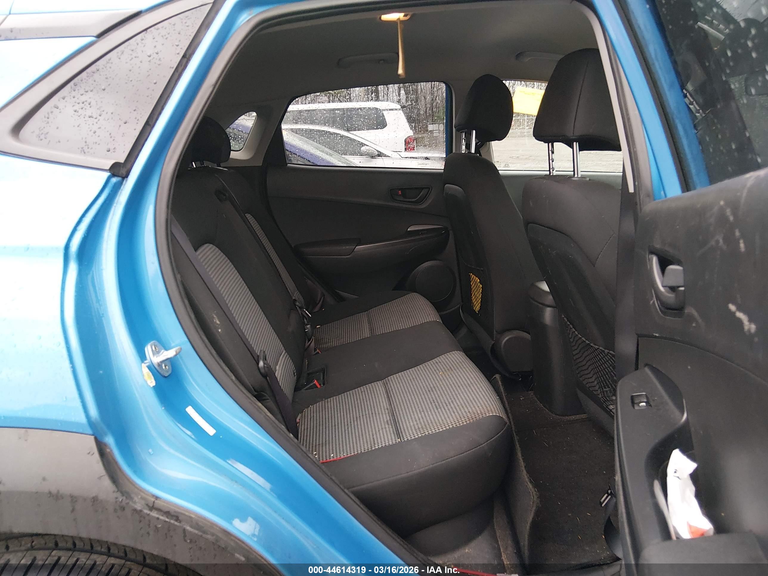 HYUNDAI KONA image 8