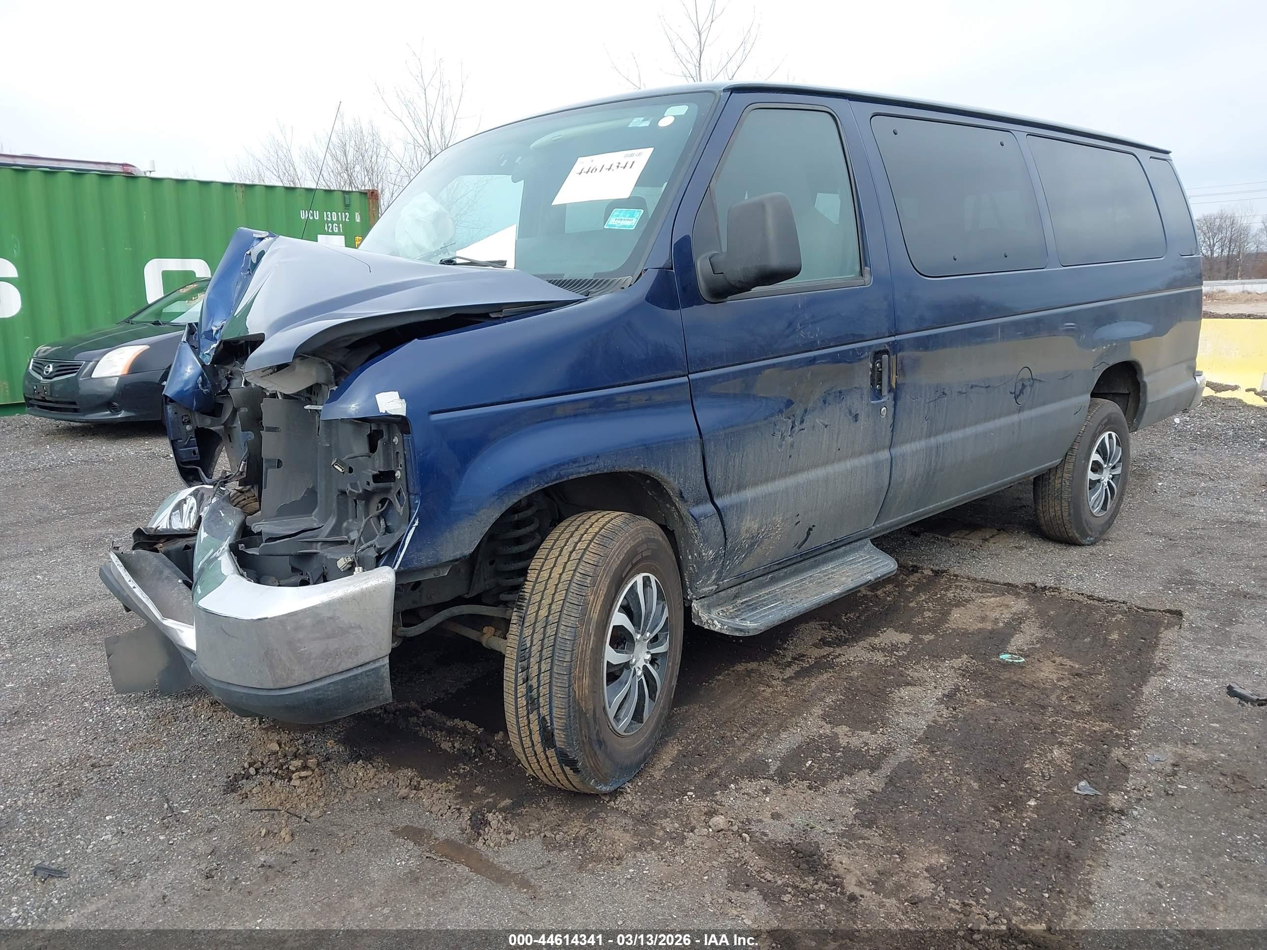 FORD E-350 image 2