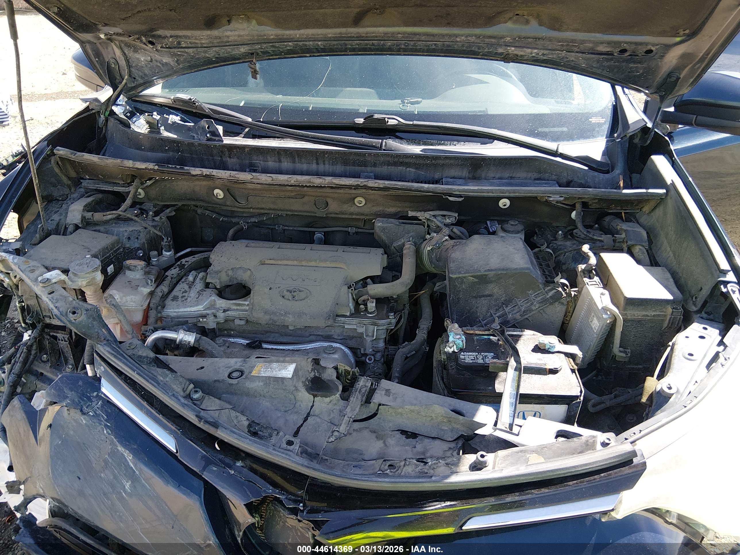 TOYOTA RAV4 image 10