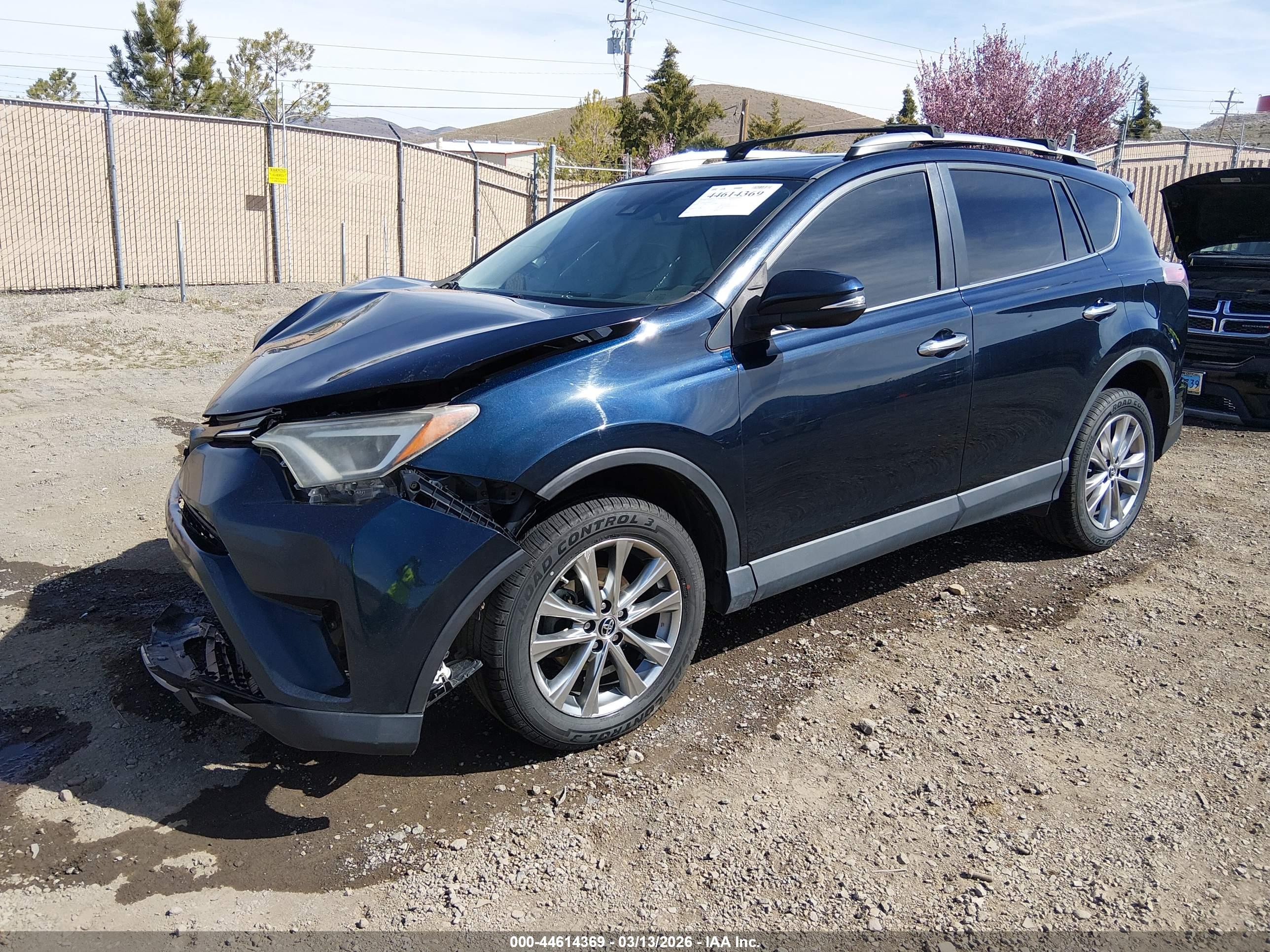 TOYOTA RAV4 image 2