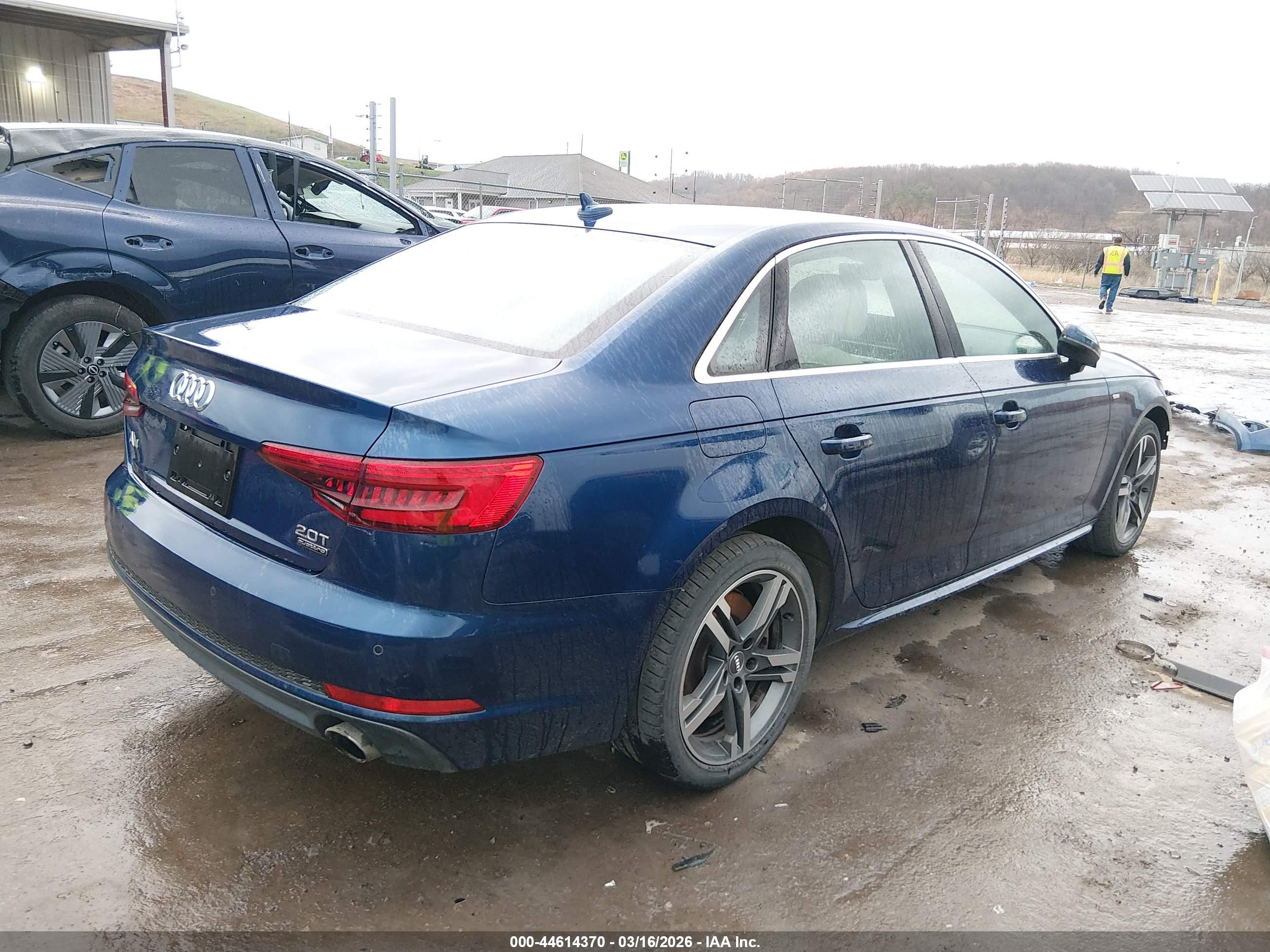 AUDI A4 image 4