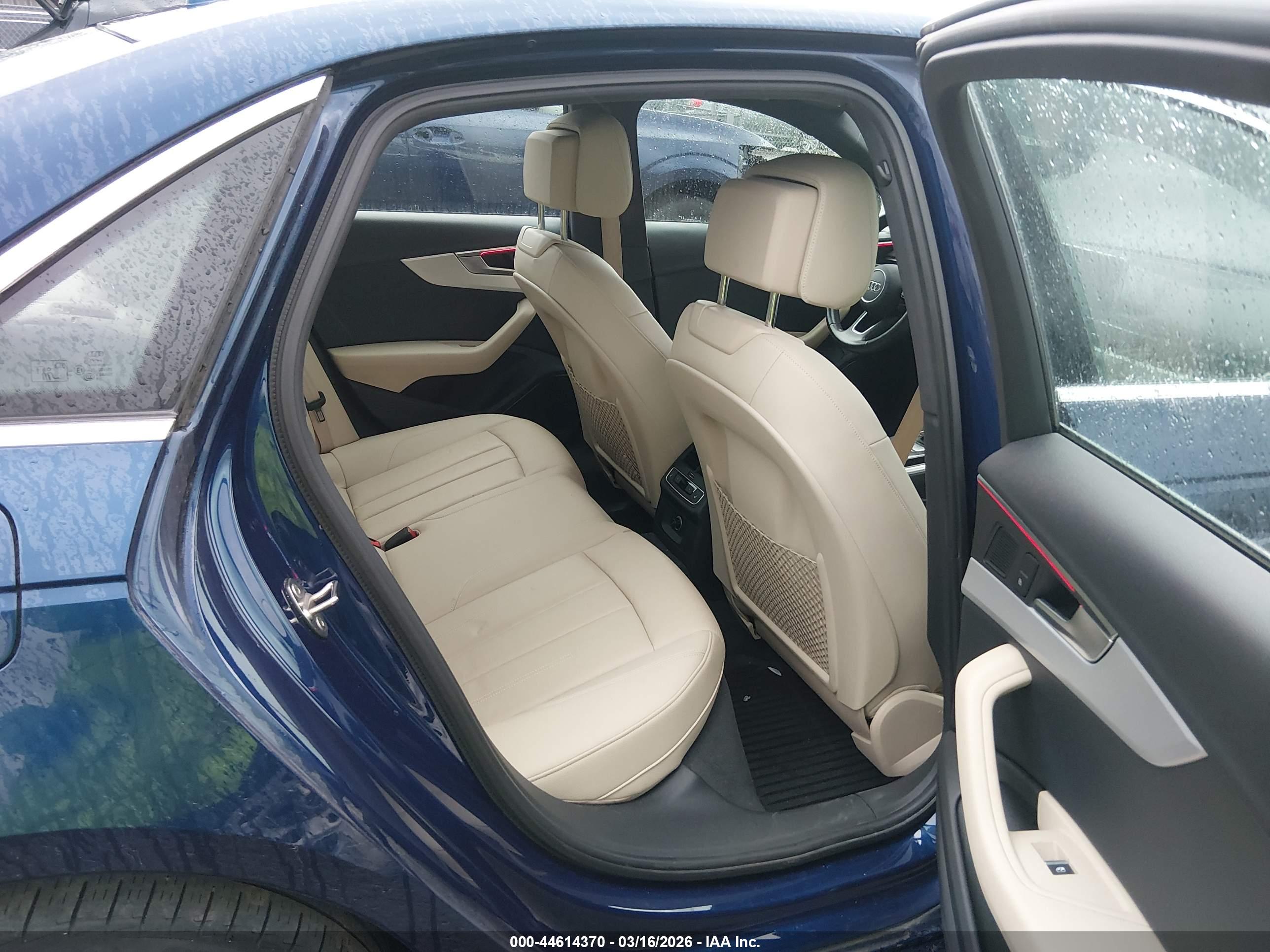 AUDI A4 image 8