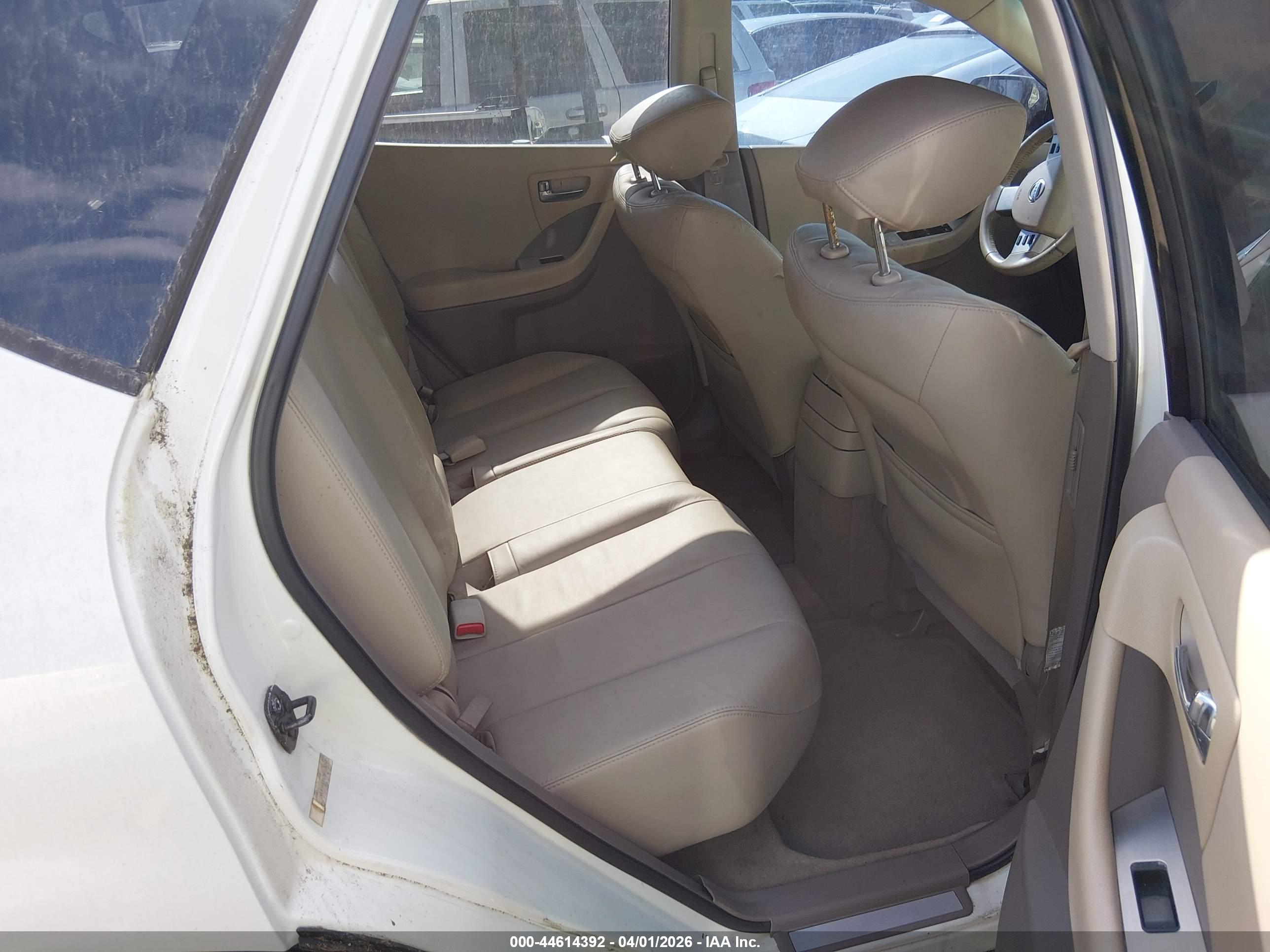 NISSAN MURANO image 8