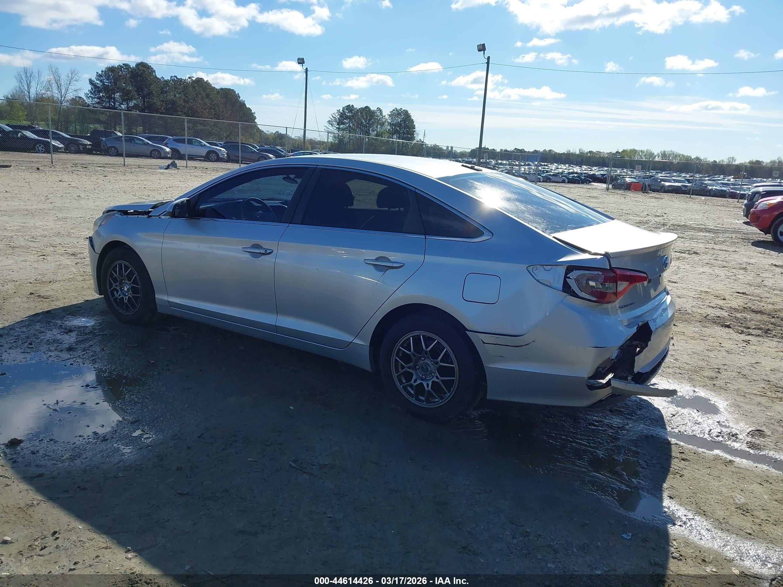 HYUNDAI SONATA image 3