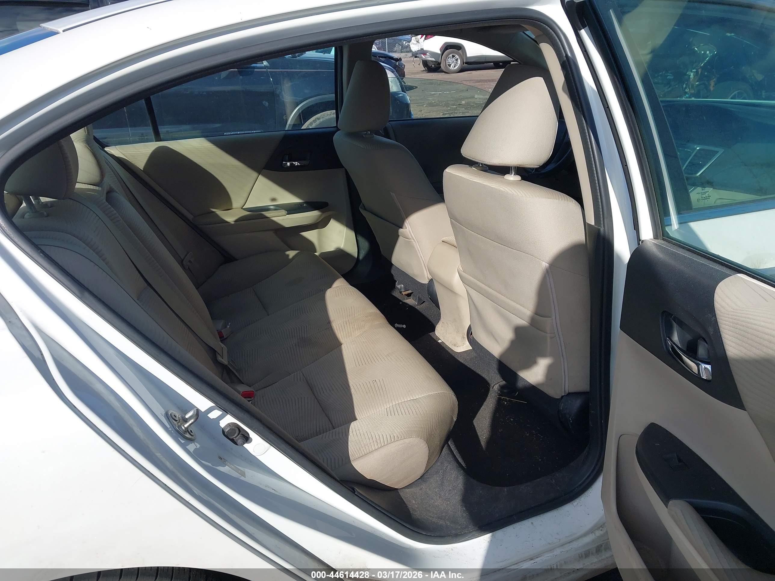 HONDA ACCORD image 8