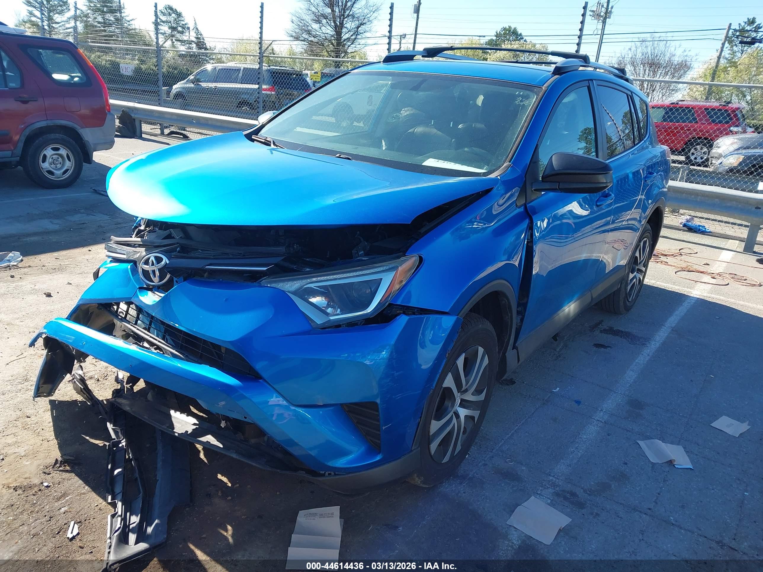 TOYOTA RAV4 image 2