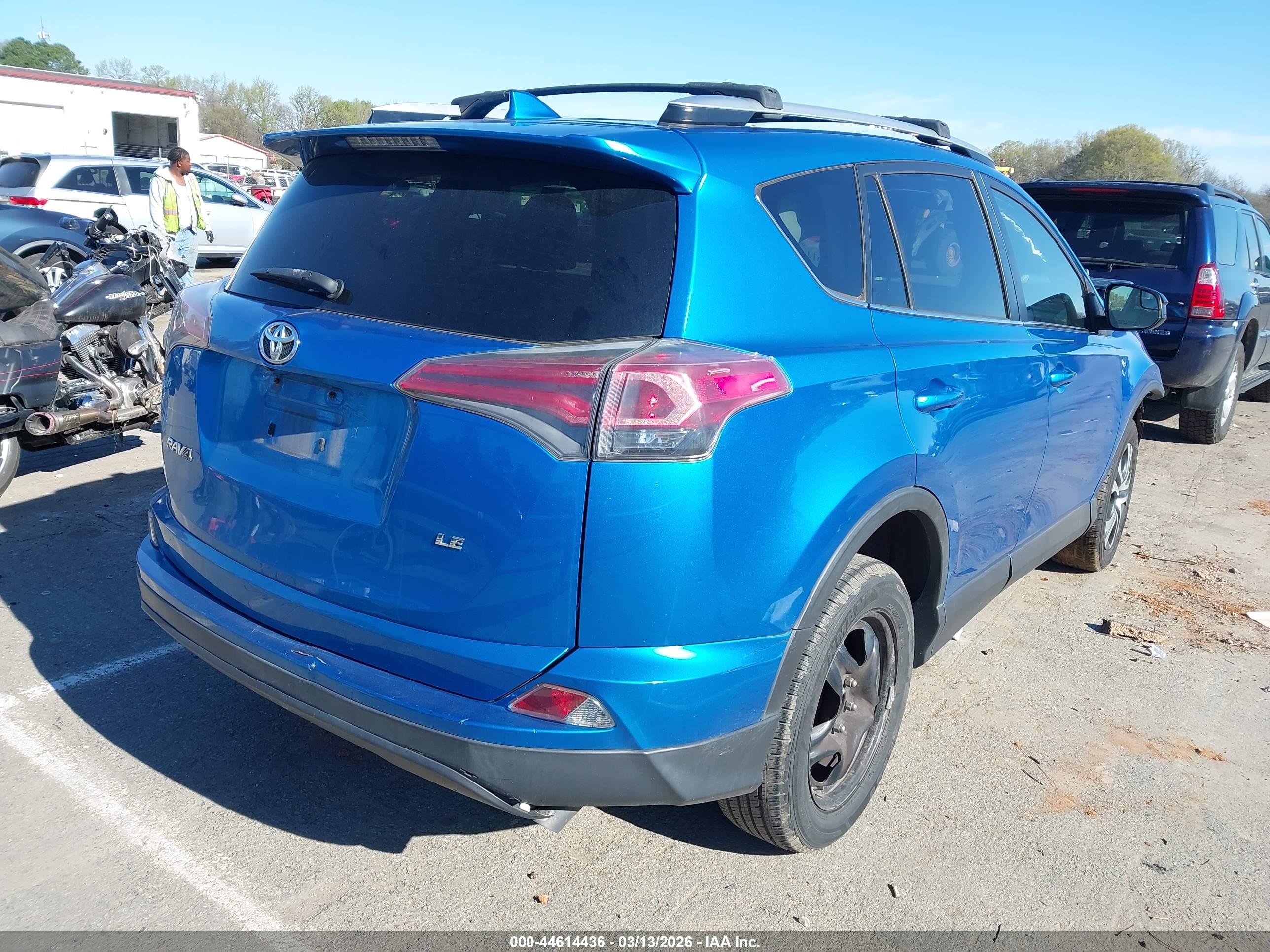 TOYOTA RAV4 image 4