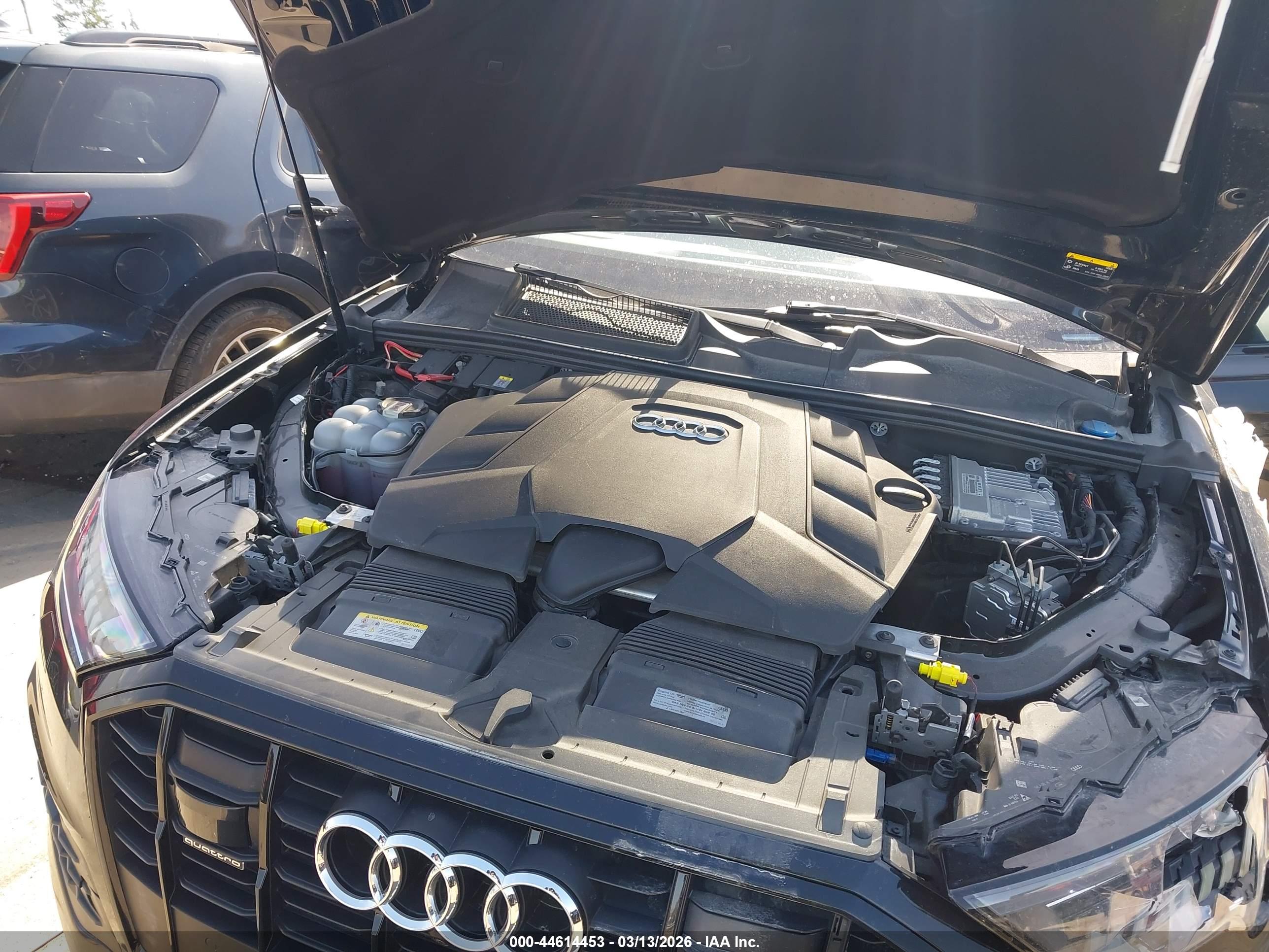 AUDI Q7 image 10
