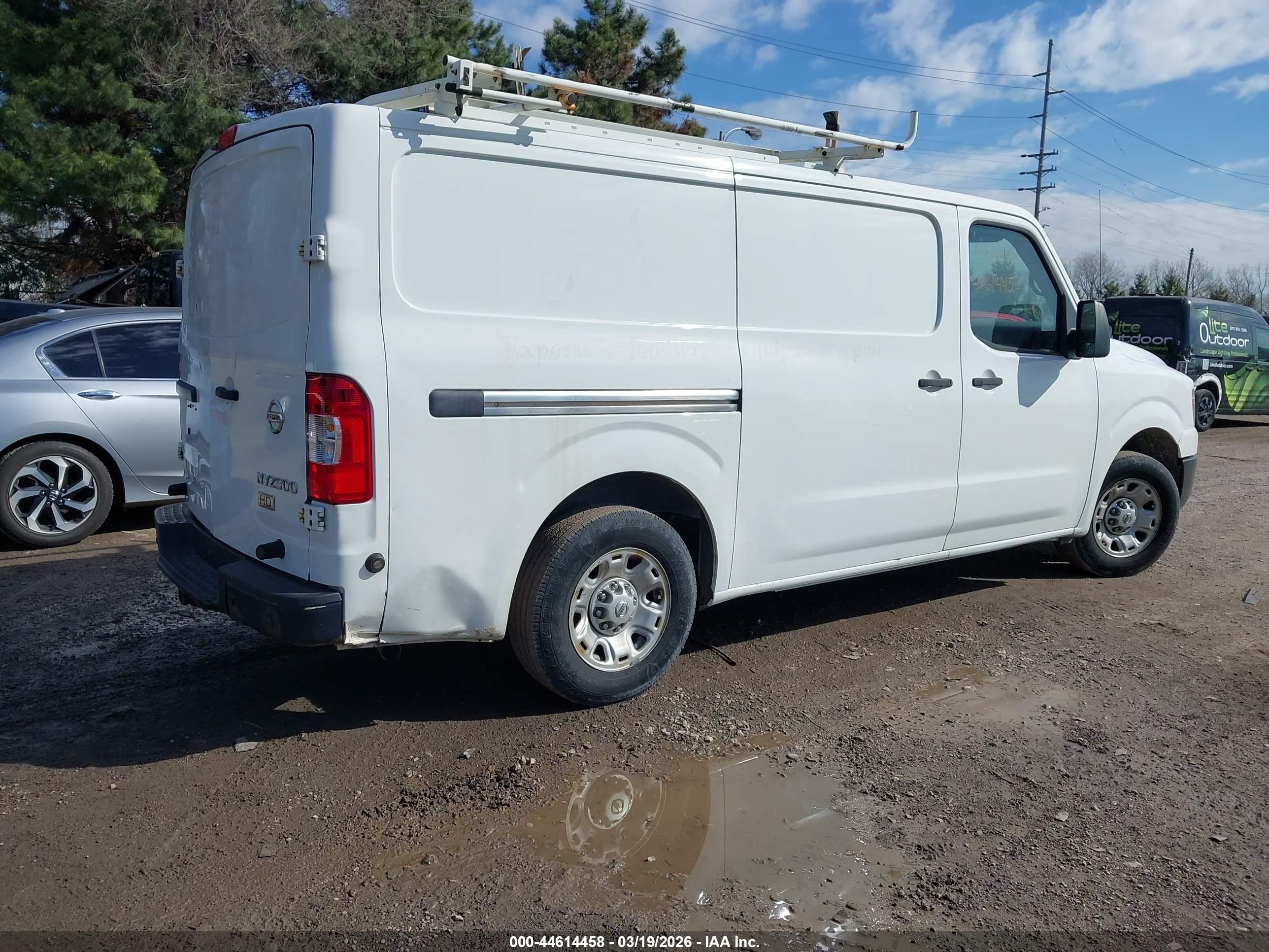 NISSAN NV image 4