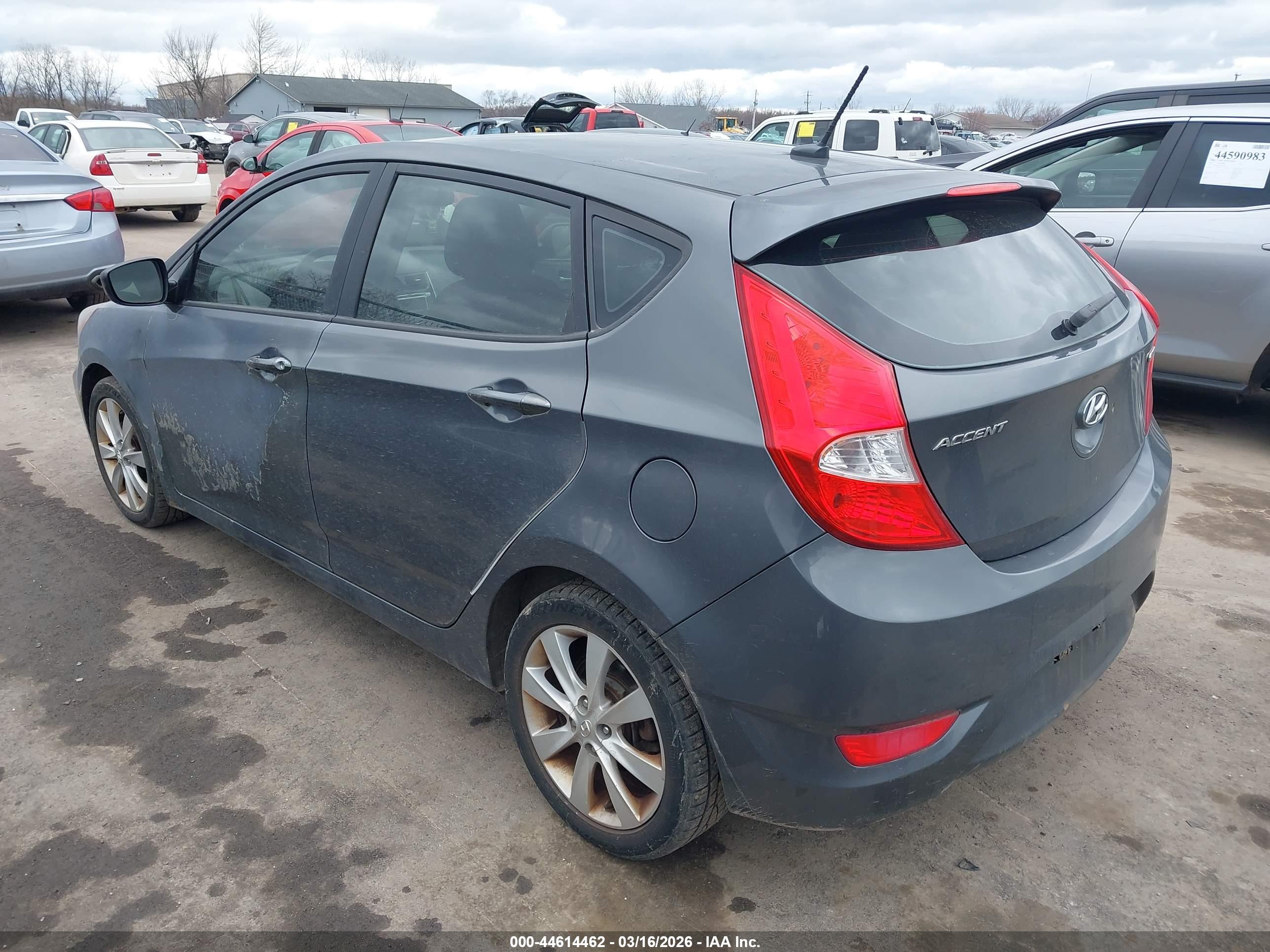 HYUNDAI ACCENT image 3