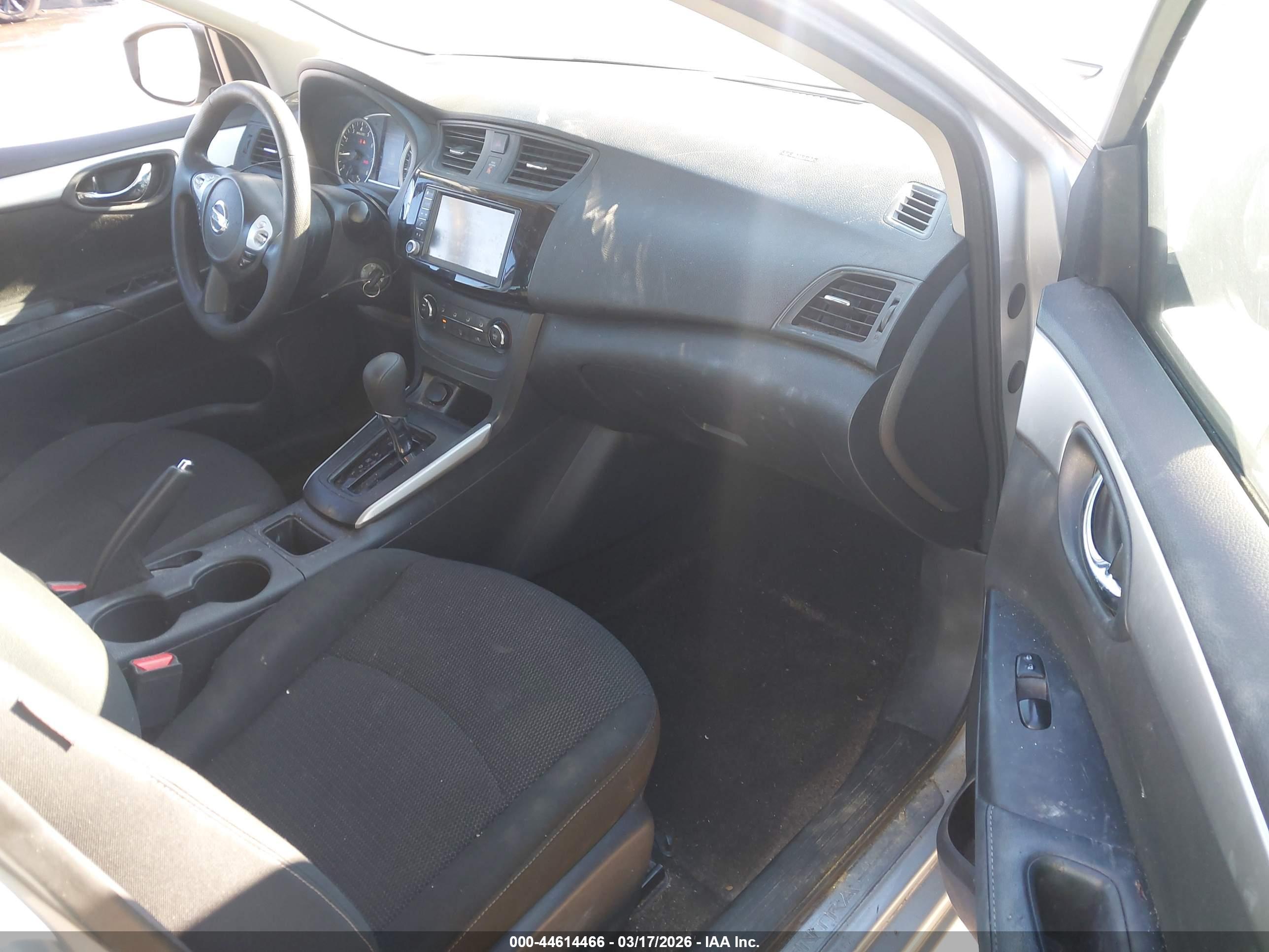 NISSAN SENTRA image 5