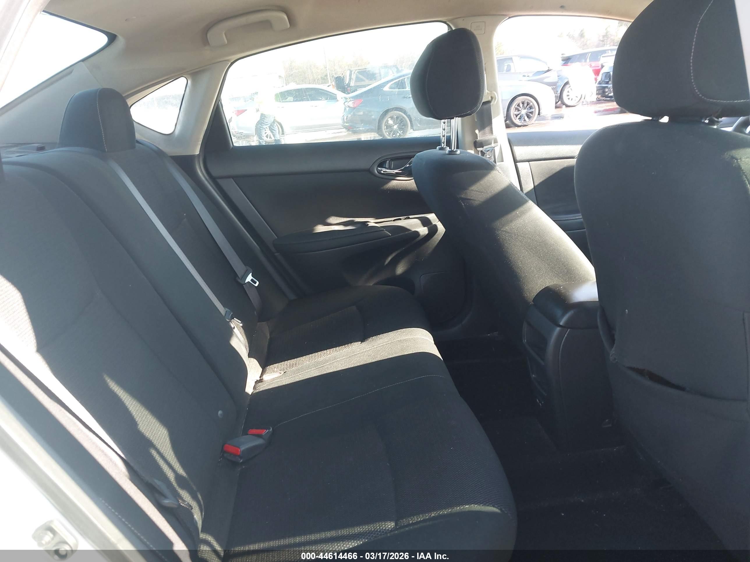 NISSAN SENTRA image 8