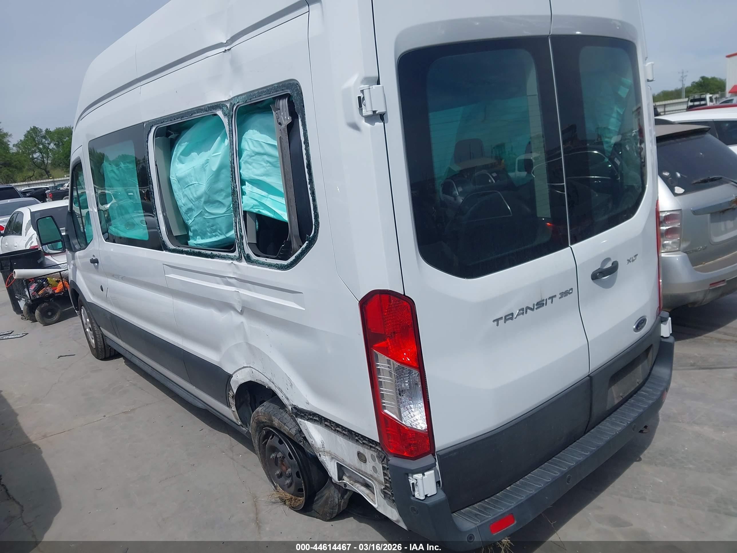 FORD TRANSIT-350 image 3