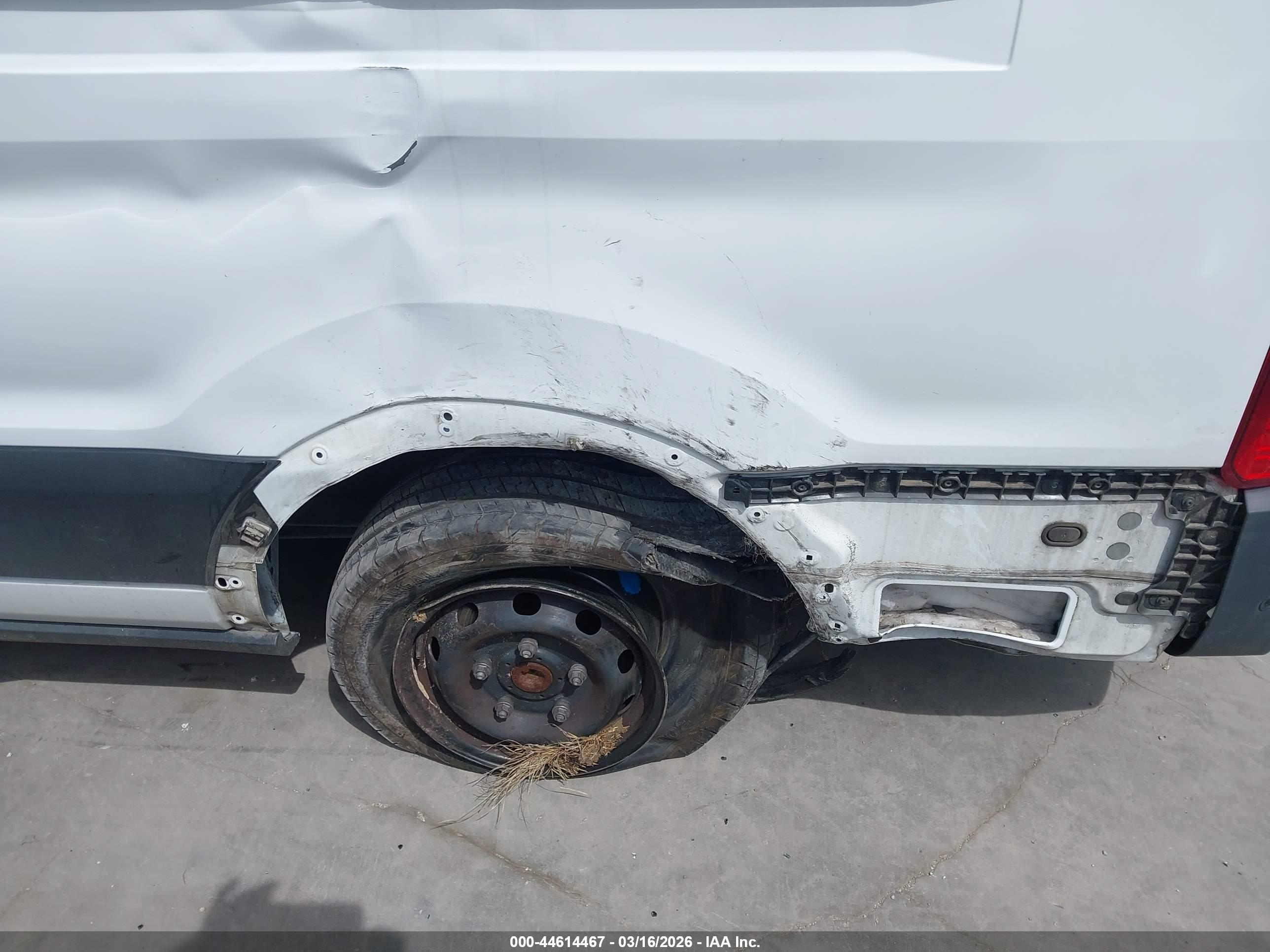 FORD TRANSIT-350 image 6