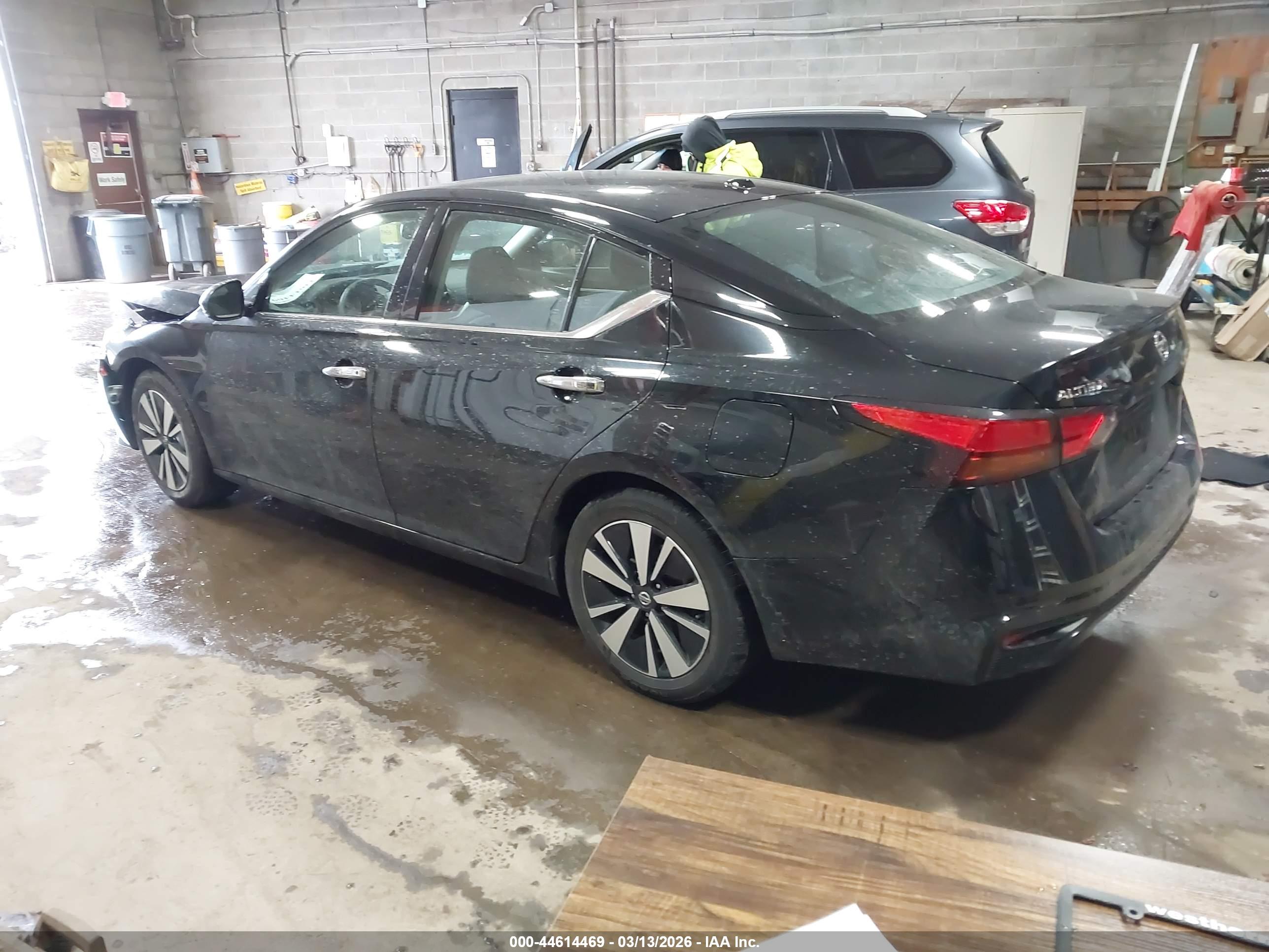 NISSAN ALTIMA image 3