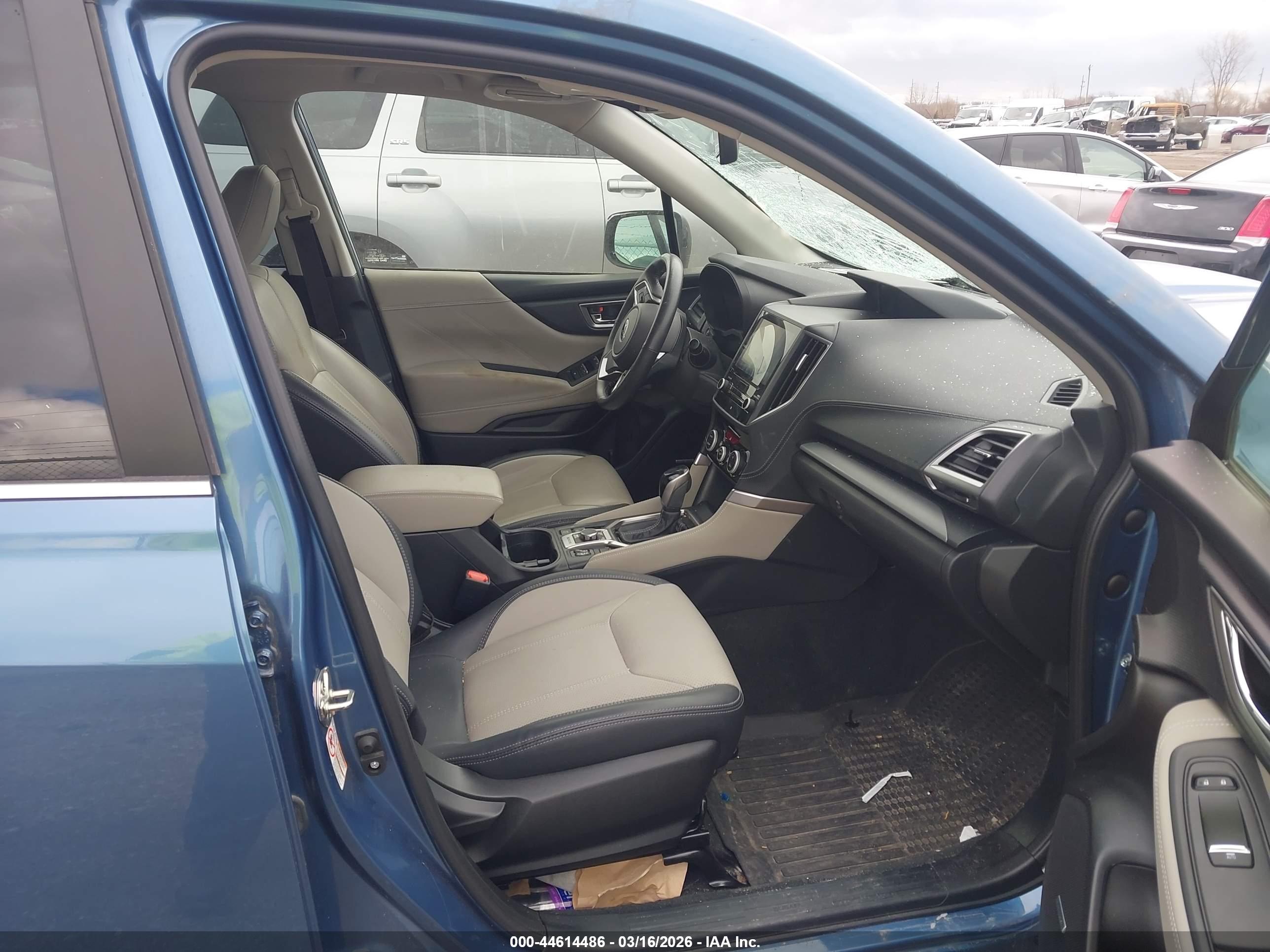 SUBARU FORESTER image 5
