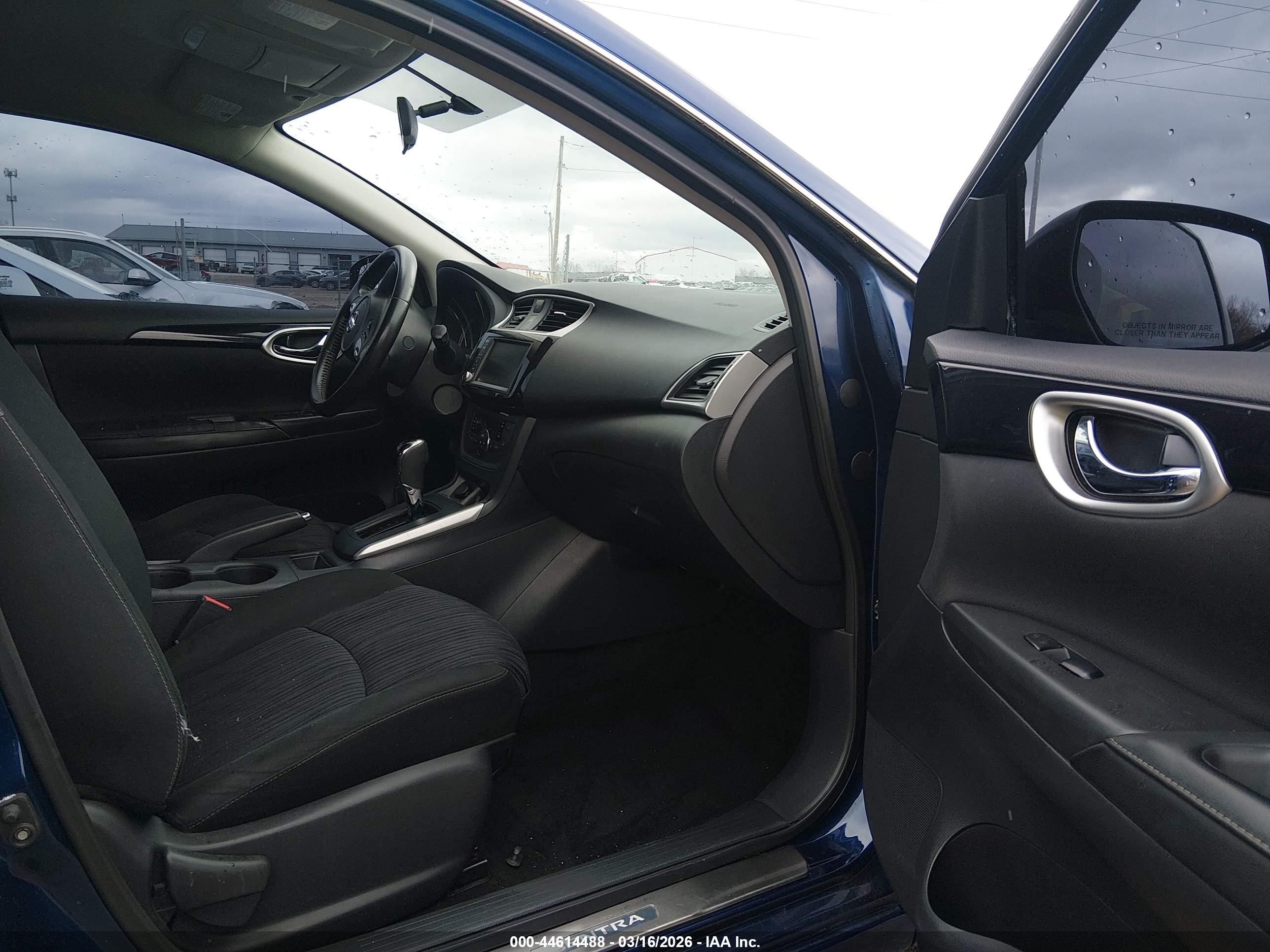 NISSAN SENTRA image 5