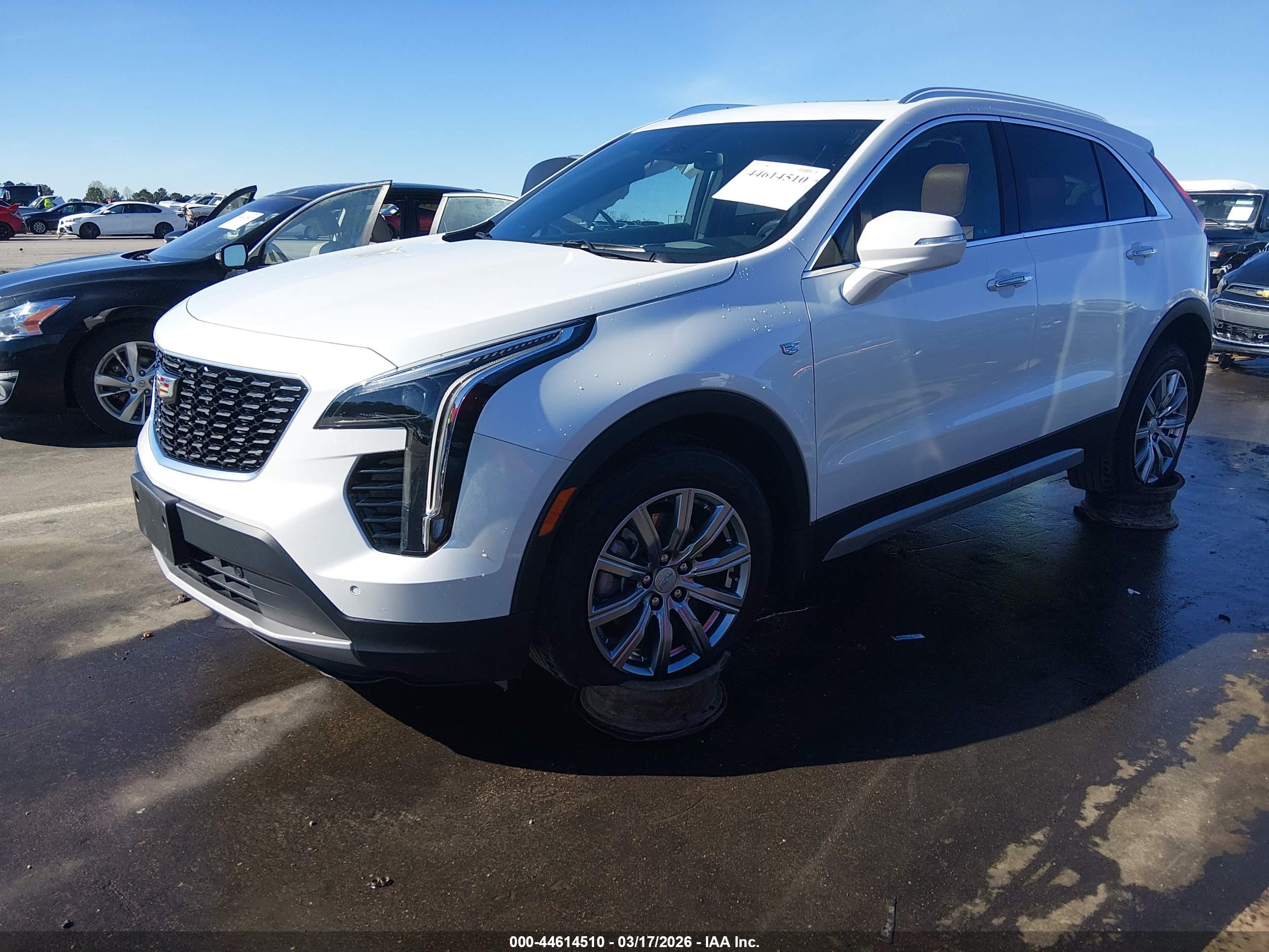 CADILLAC XT4 image 2