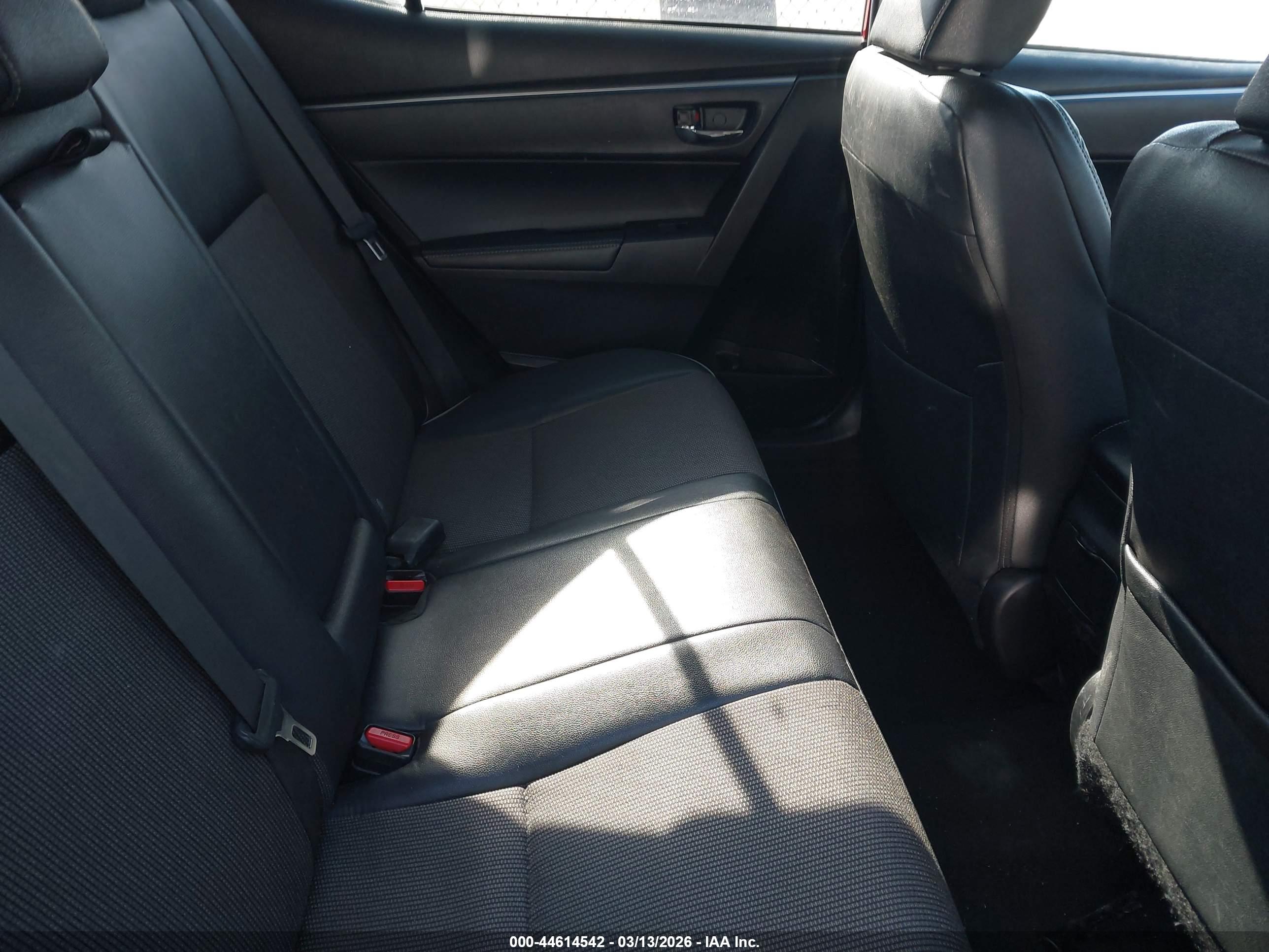 TOYOTA COROLLA image 8