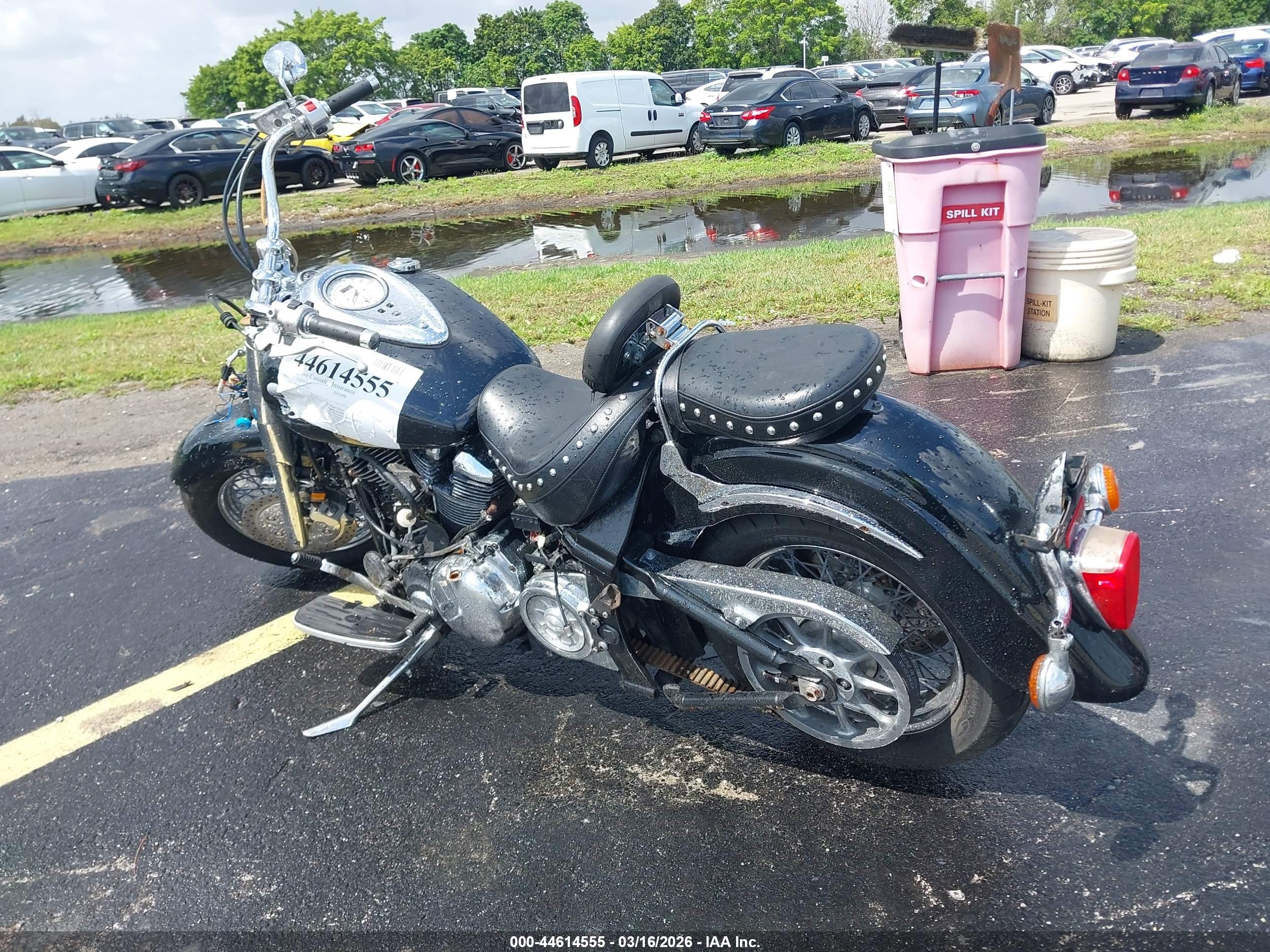 YAMAHA XV1600 image 3