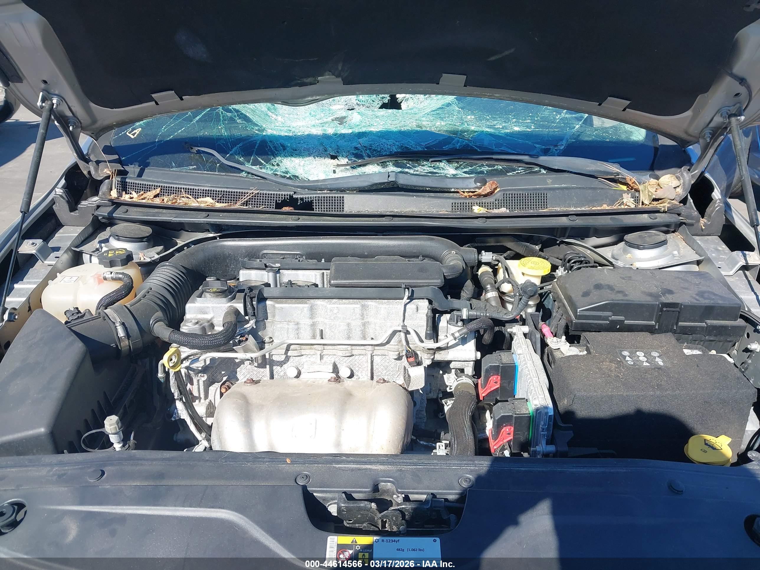 CHRYSLER 200 image 10