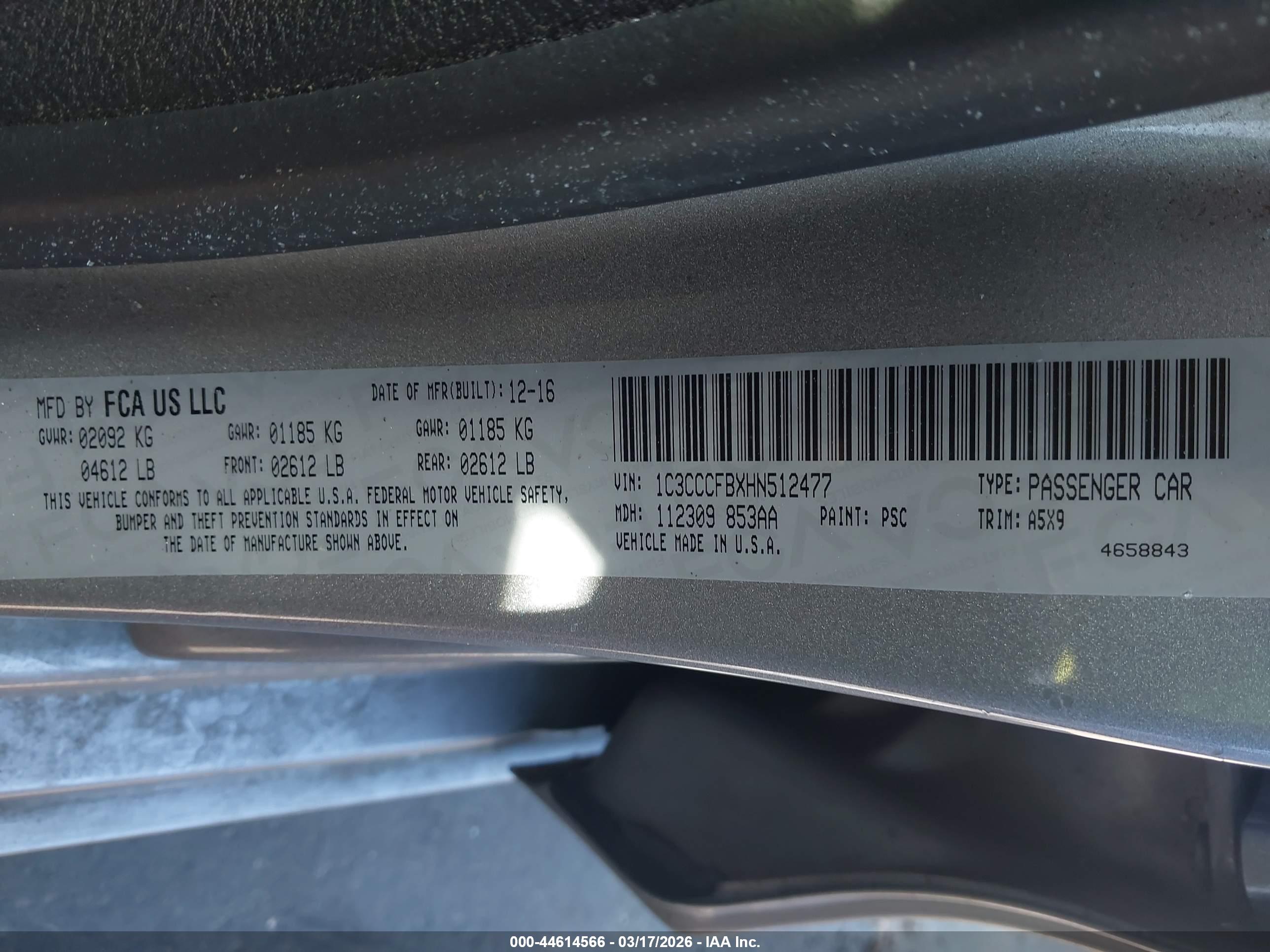 CHRYSLER 200 image 9